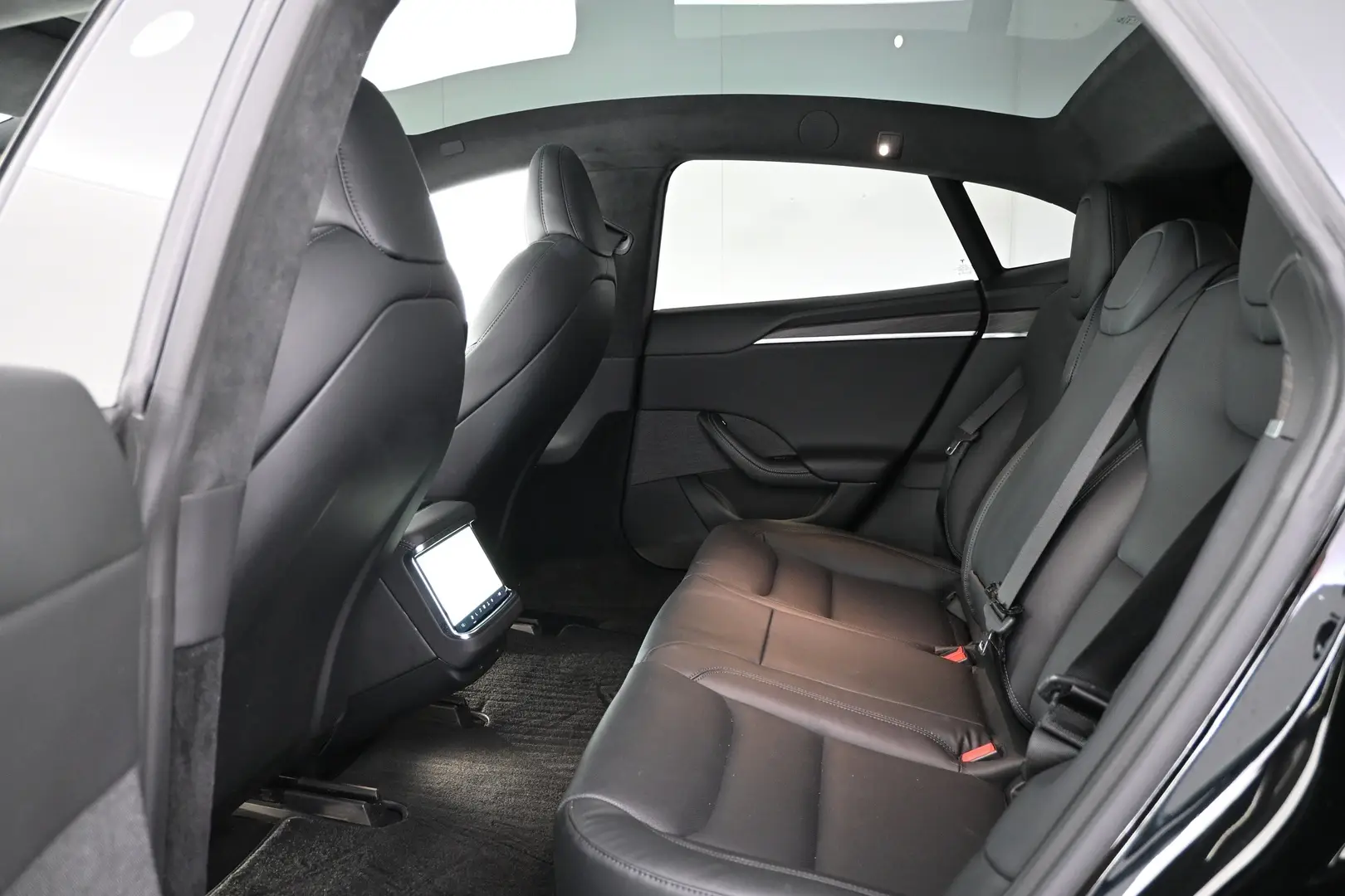 Car Image - 5pfzUbIq4C7eWUCNhNibw8
