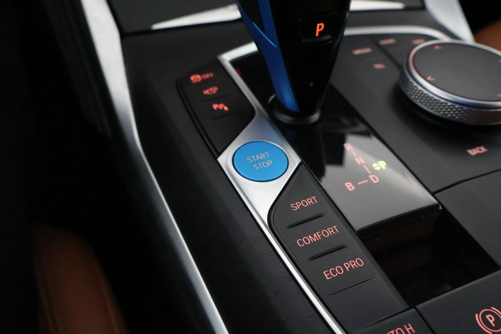 Car Image - 75q4TcbTJWwA5AR9stWAA4