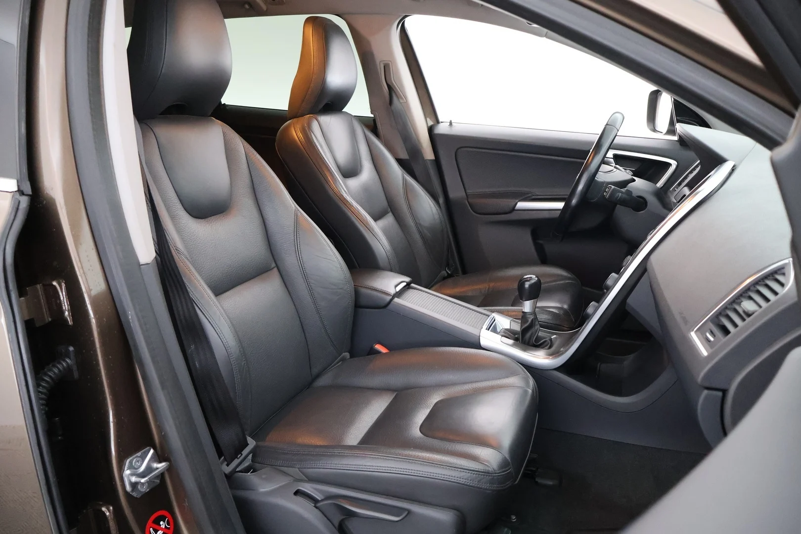 Car Image - 1nrhRW8RndTgpIP060AfcG
