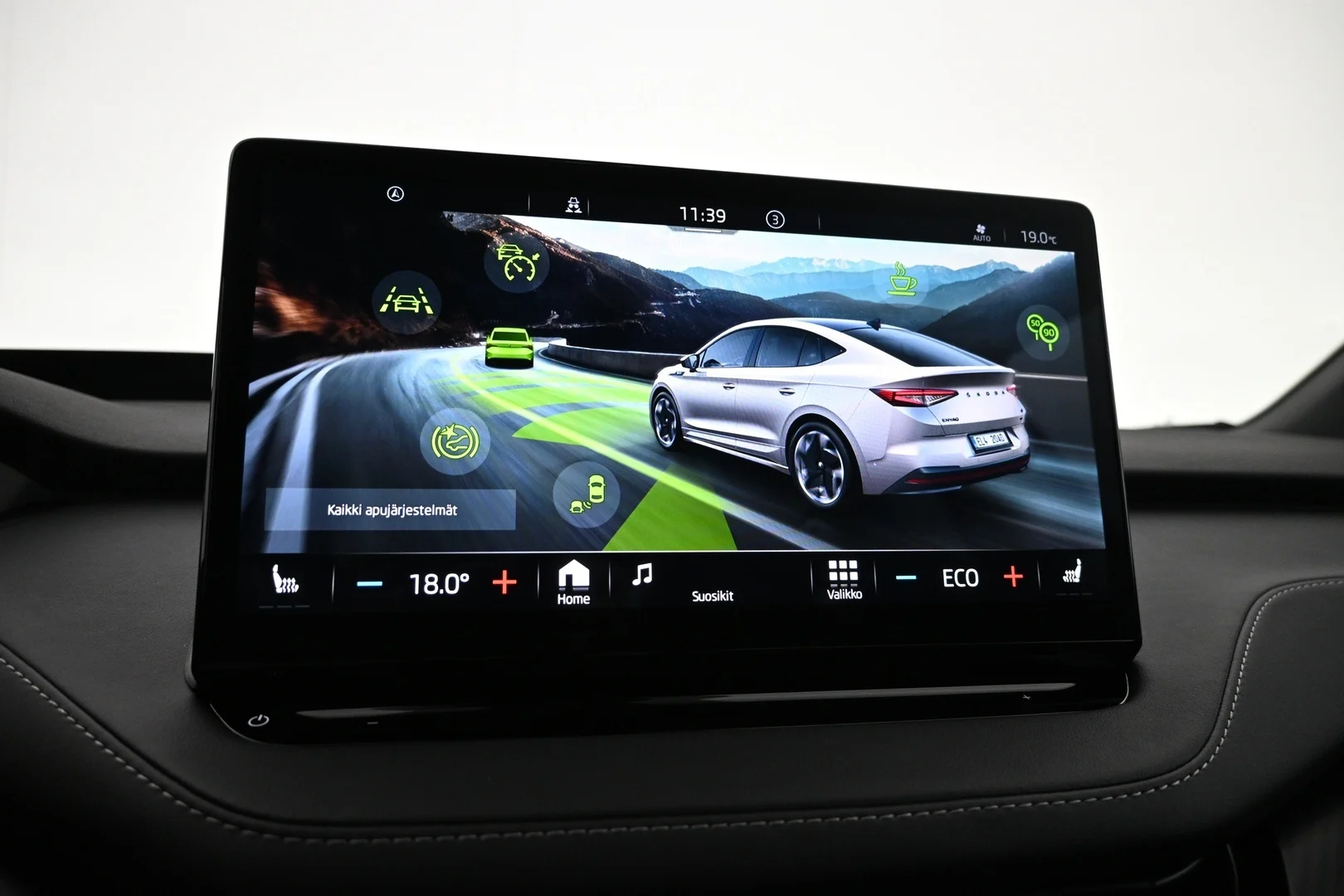 Car Image - 3Rbe9PljX8UAyfrp2WNp7o