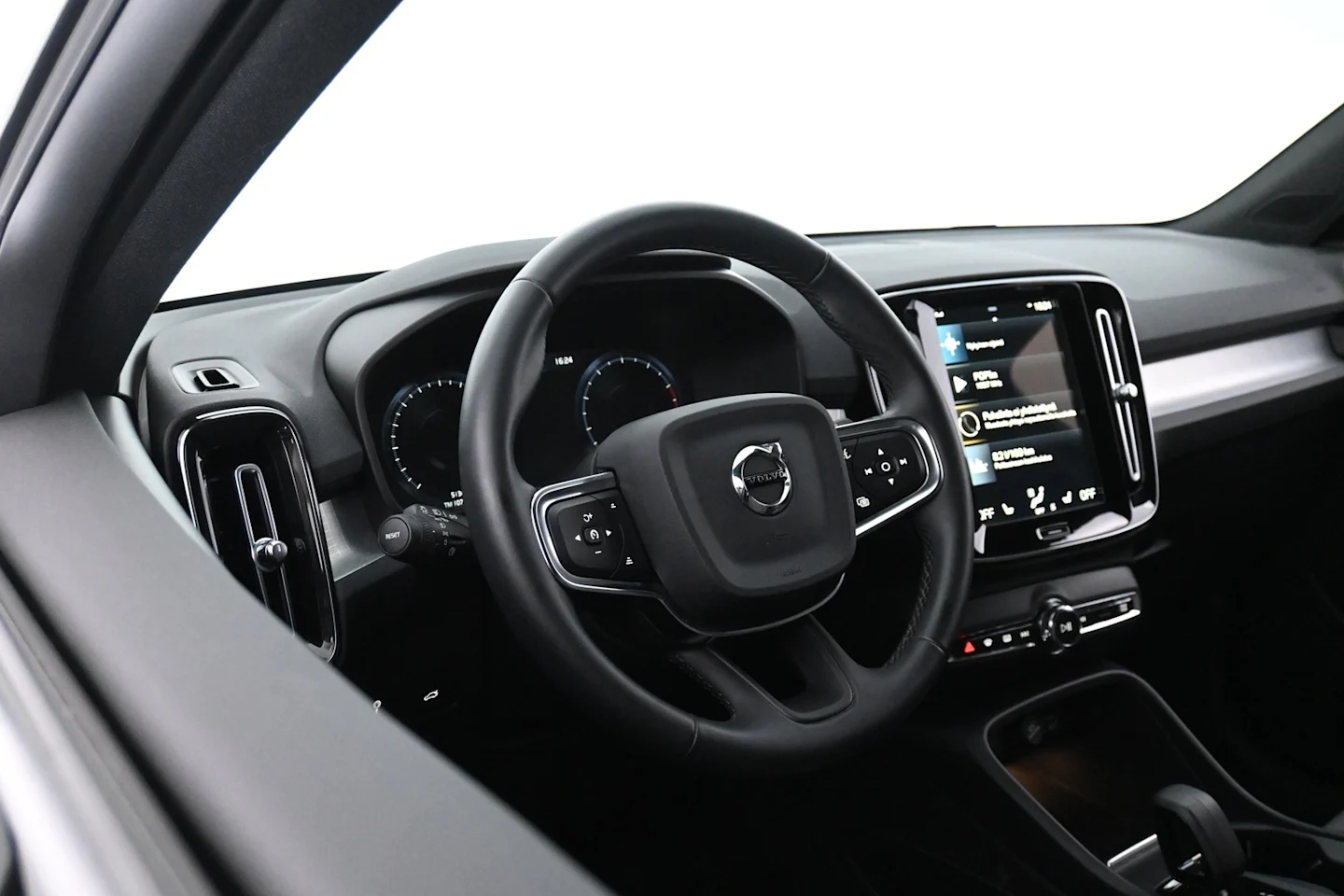 Car Image - 5YCv7FjDnjiBcrq1b8e15k