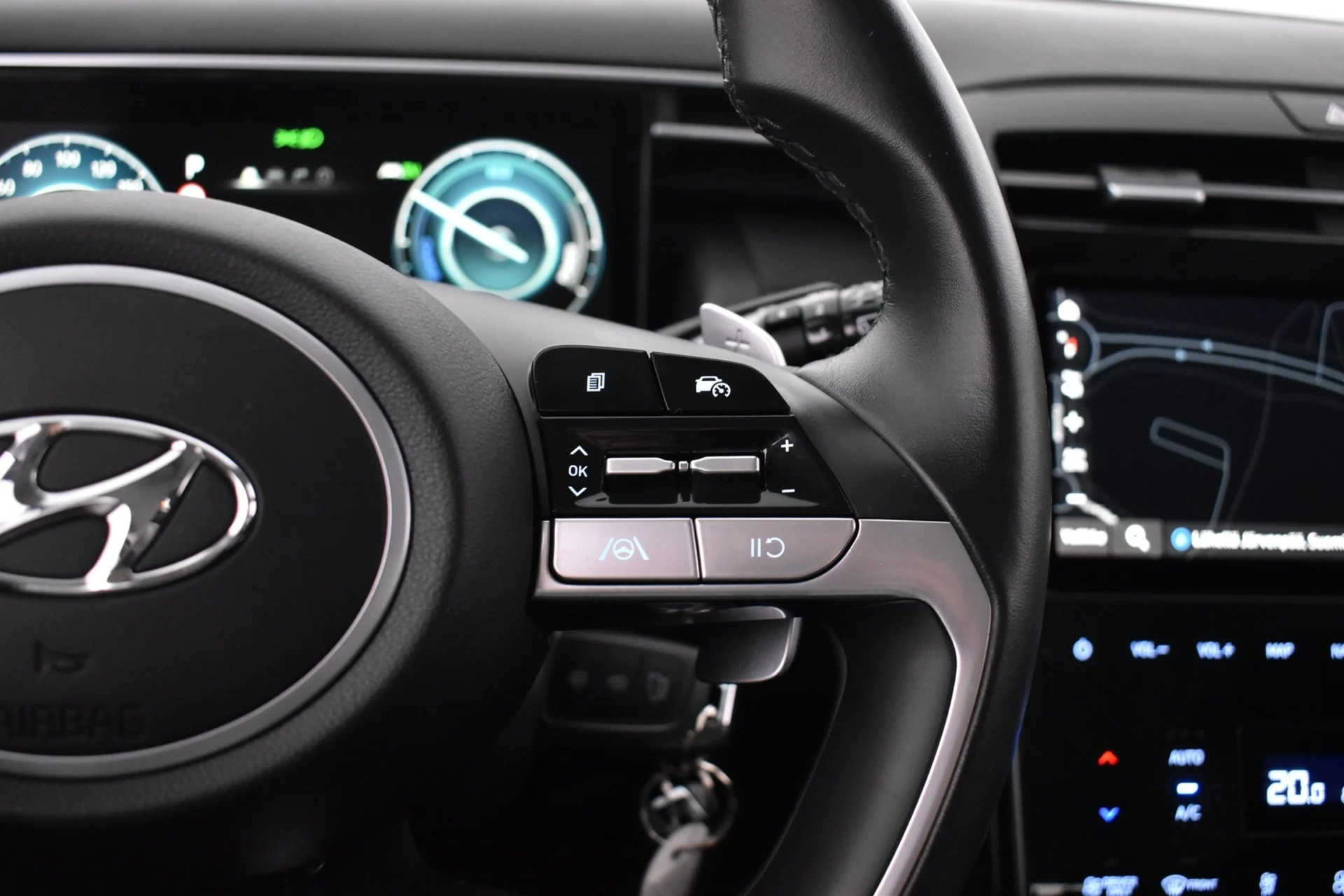 Car Image - 6ONAkCV2CrcT2N1yLs3Yqa