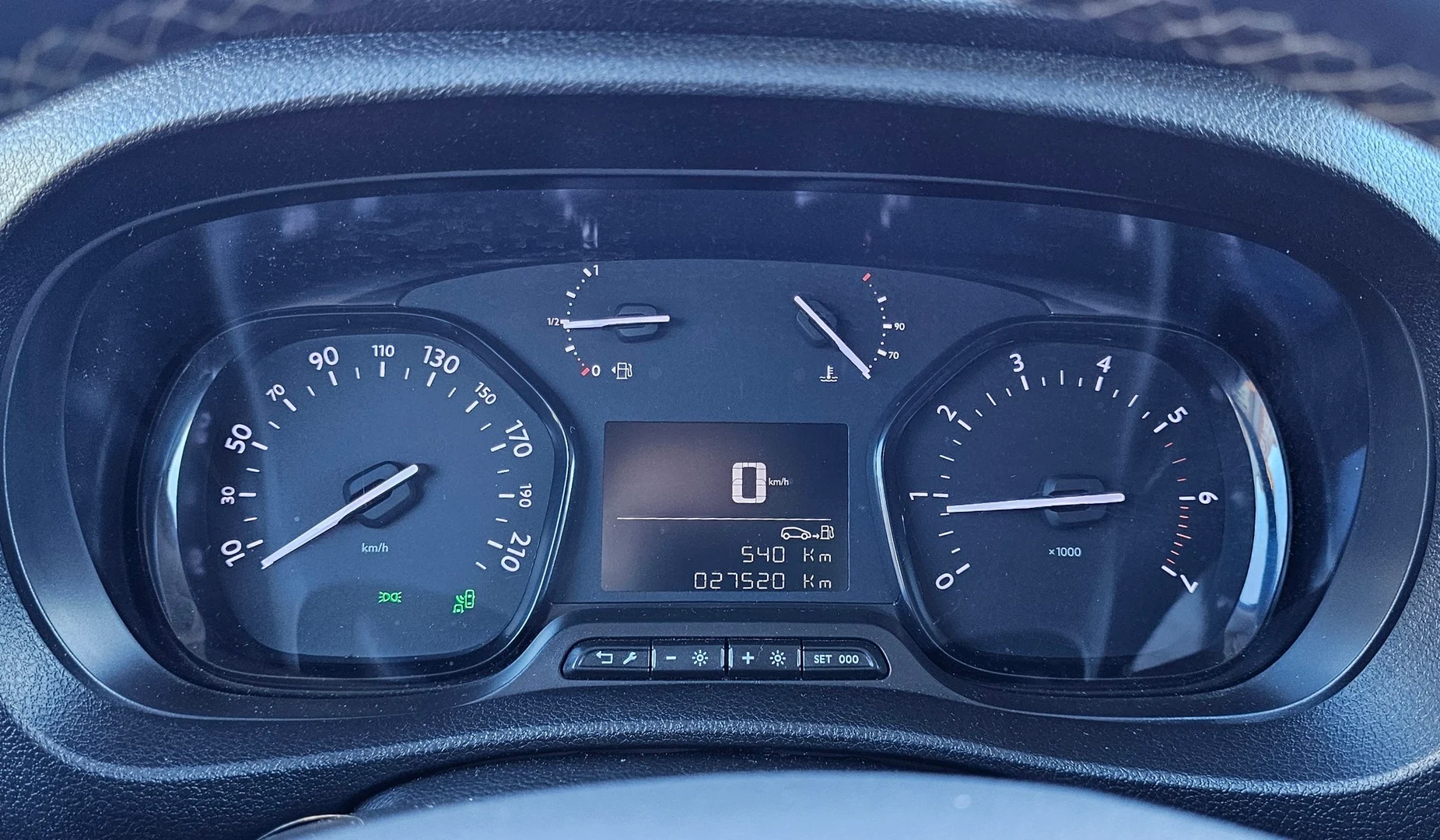 Car Image - 3sFyvnELfzrCNMdR7gFdZD