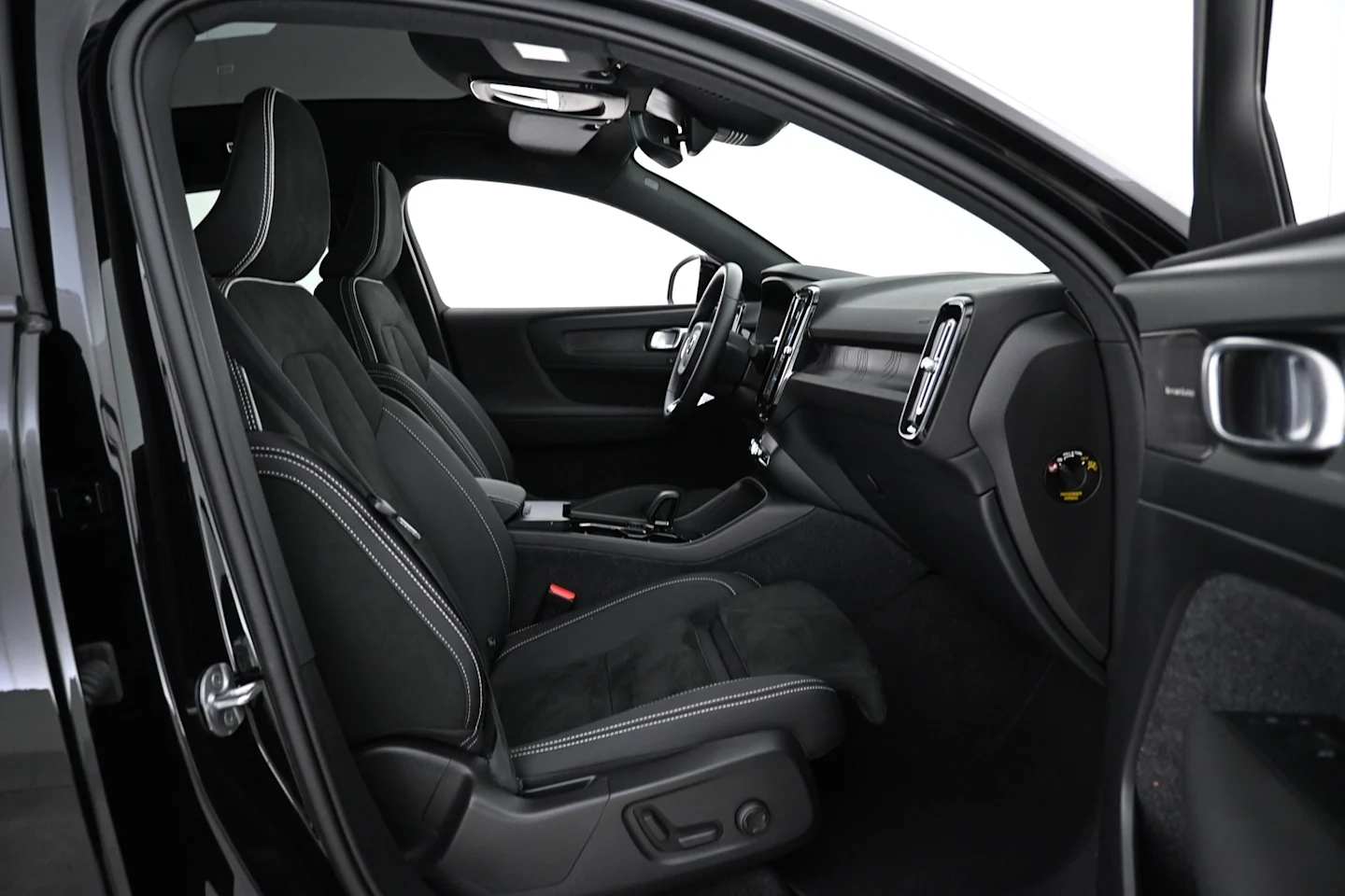 Car Image - 3QUSGtyxDFn3nU3go9embl