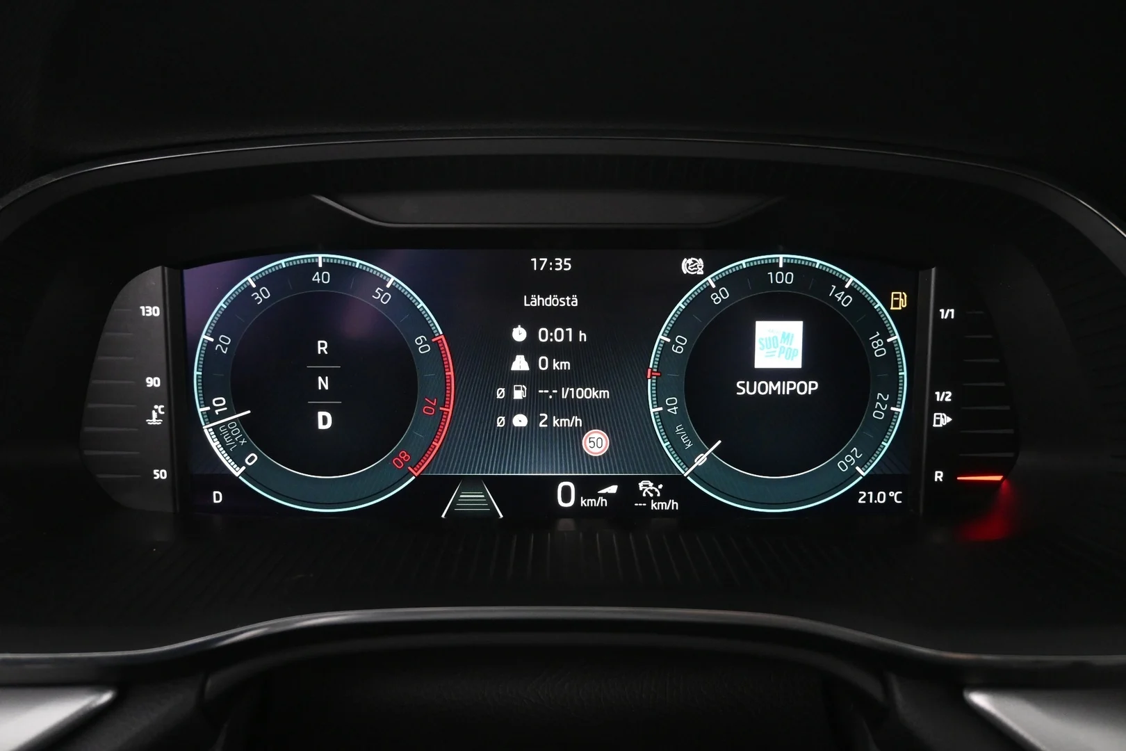 Car Image - 7uhLO6zCgqK79udeaDwj9N