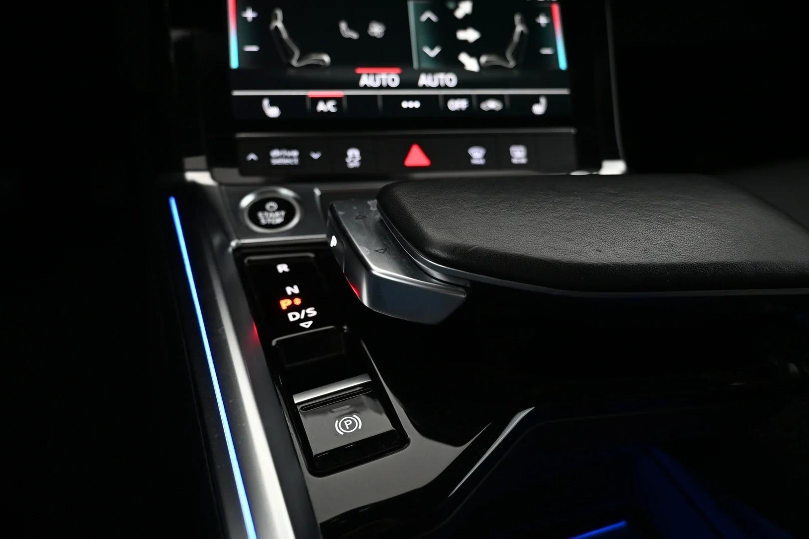 Car Image - 4mwM6ar2ewL1793njVjePl
