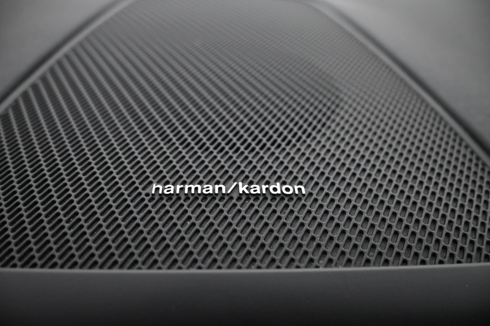 Car Image - 2ohl1WOGHrKMbcs8HOcYNE