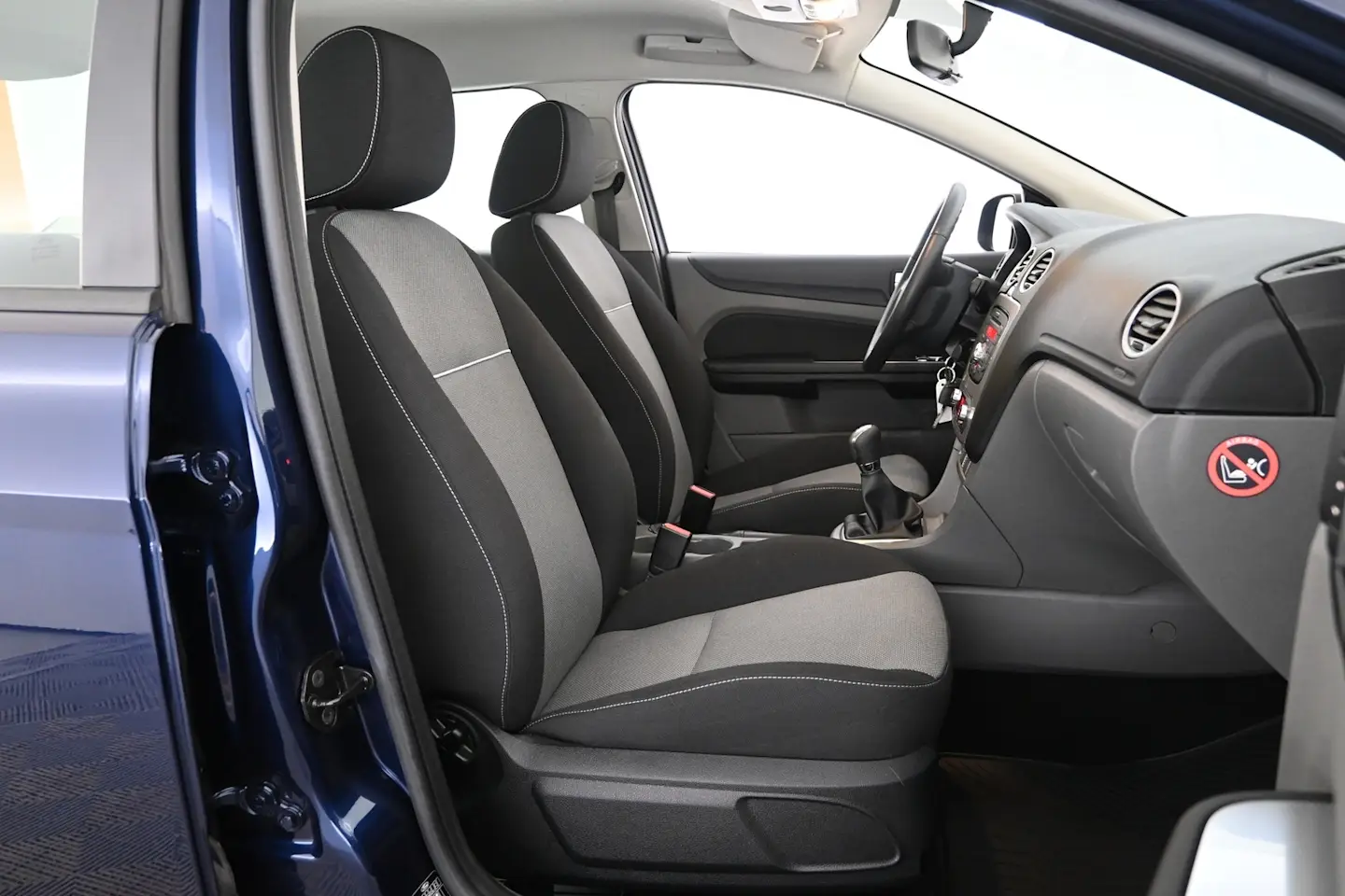Car Image - 6JUcrOVV2KxBhI0GfeZIev