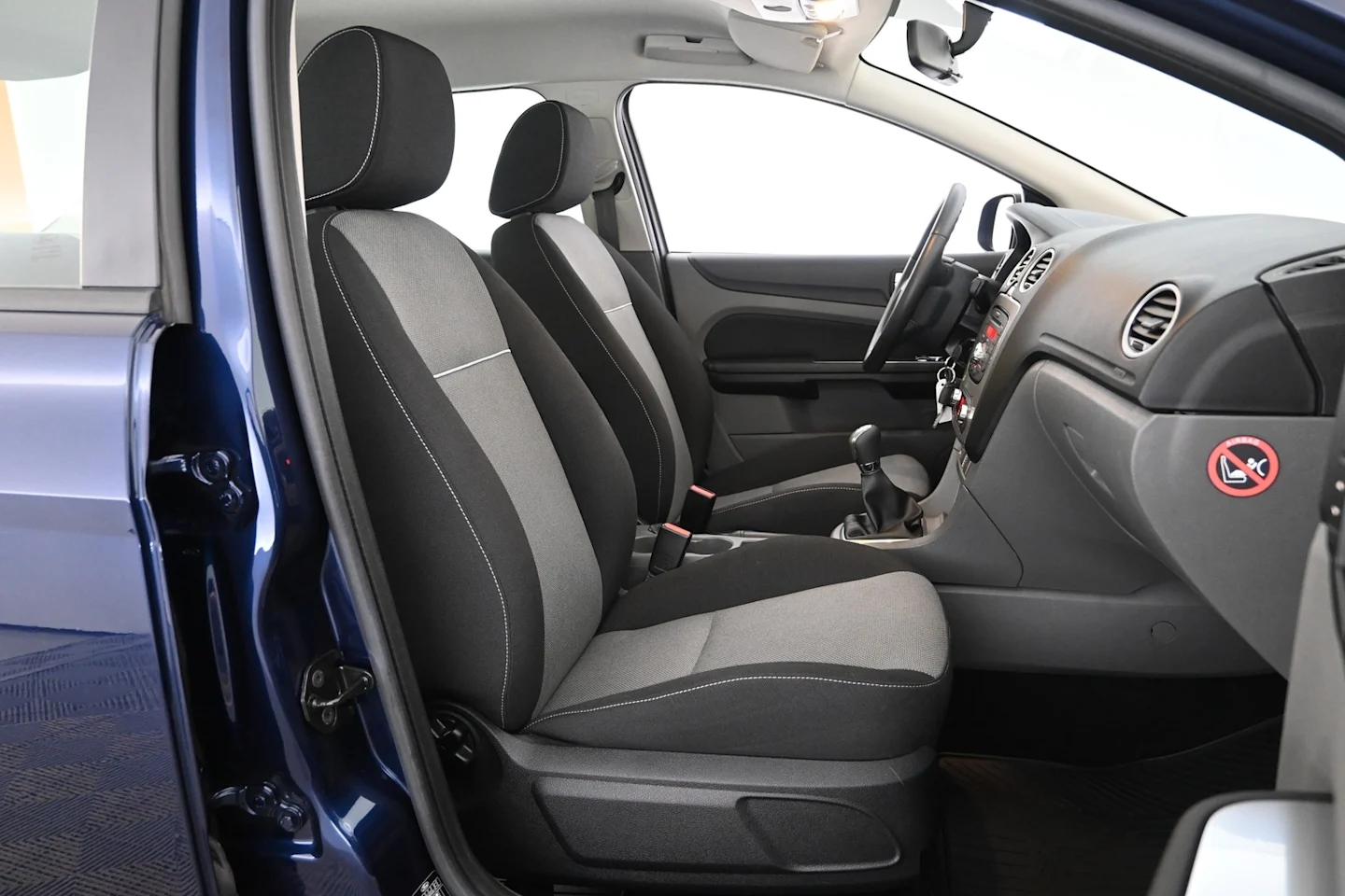 Car Image - 6JUcrOVV2KxBhI0GfeZIev