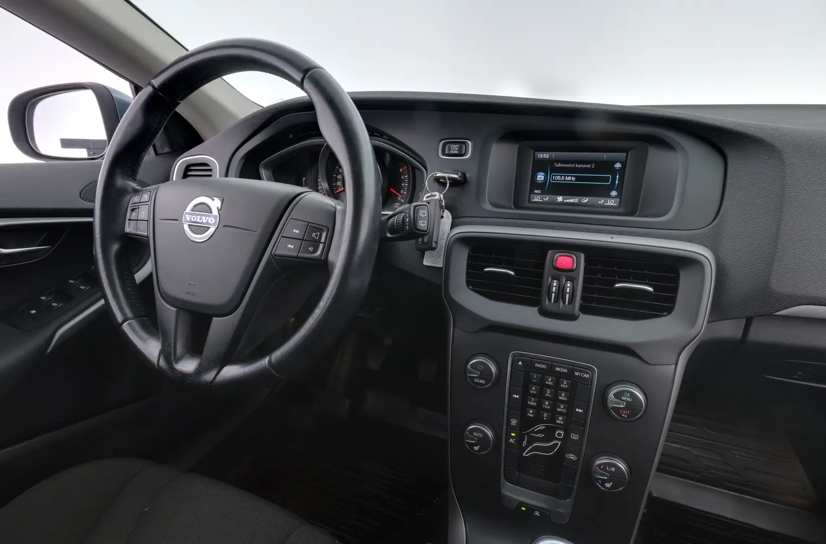 Car Image - 4XdKZnLI9bzWw1k1FE8D3d