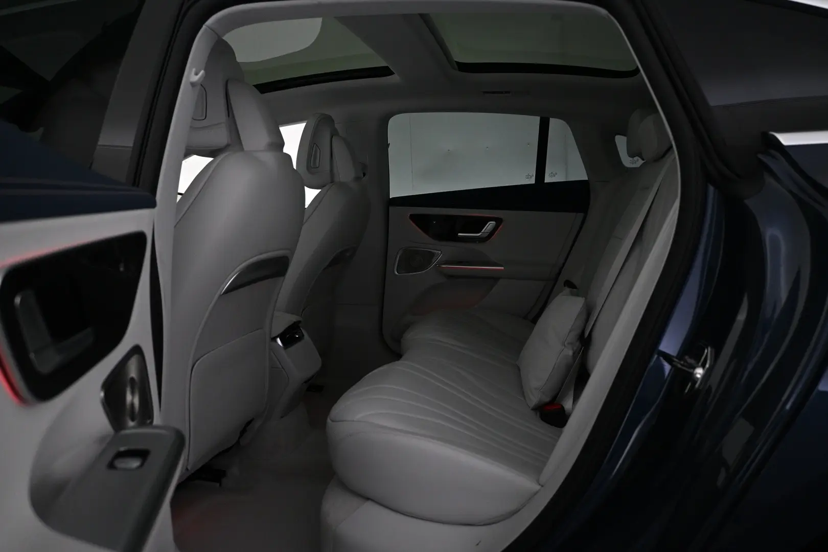 Car Image - 5l1OgJhklM8C4KDSmslPpY