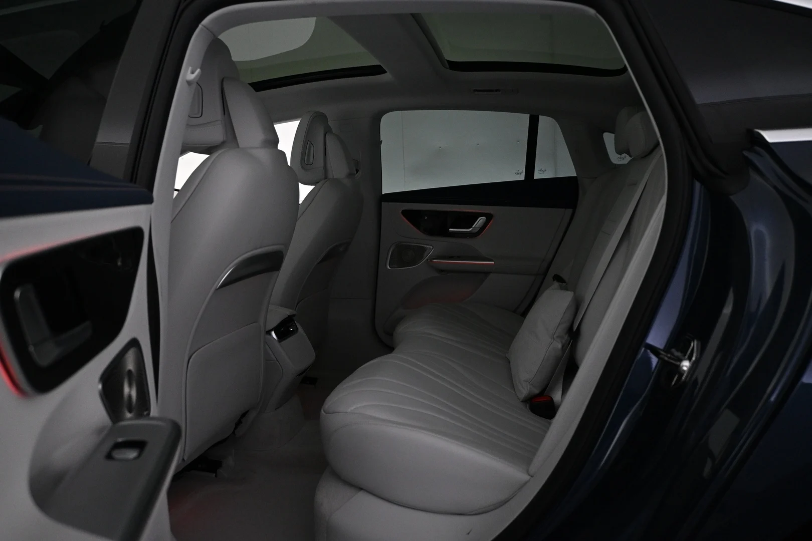 Car Image - 5l1OgJhklM8C4KDSmslPpY