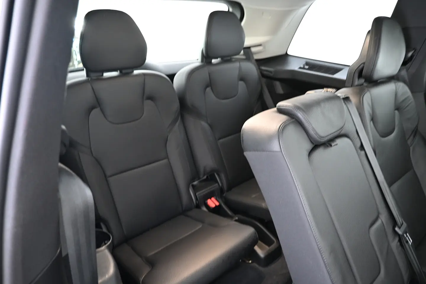 Car Image - 41Inm4ojLLscQVaudBaMmk