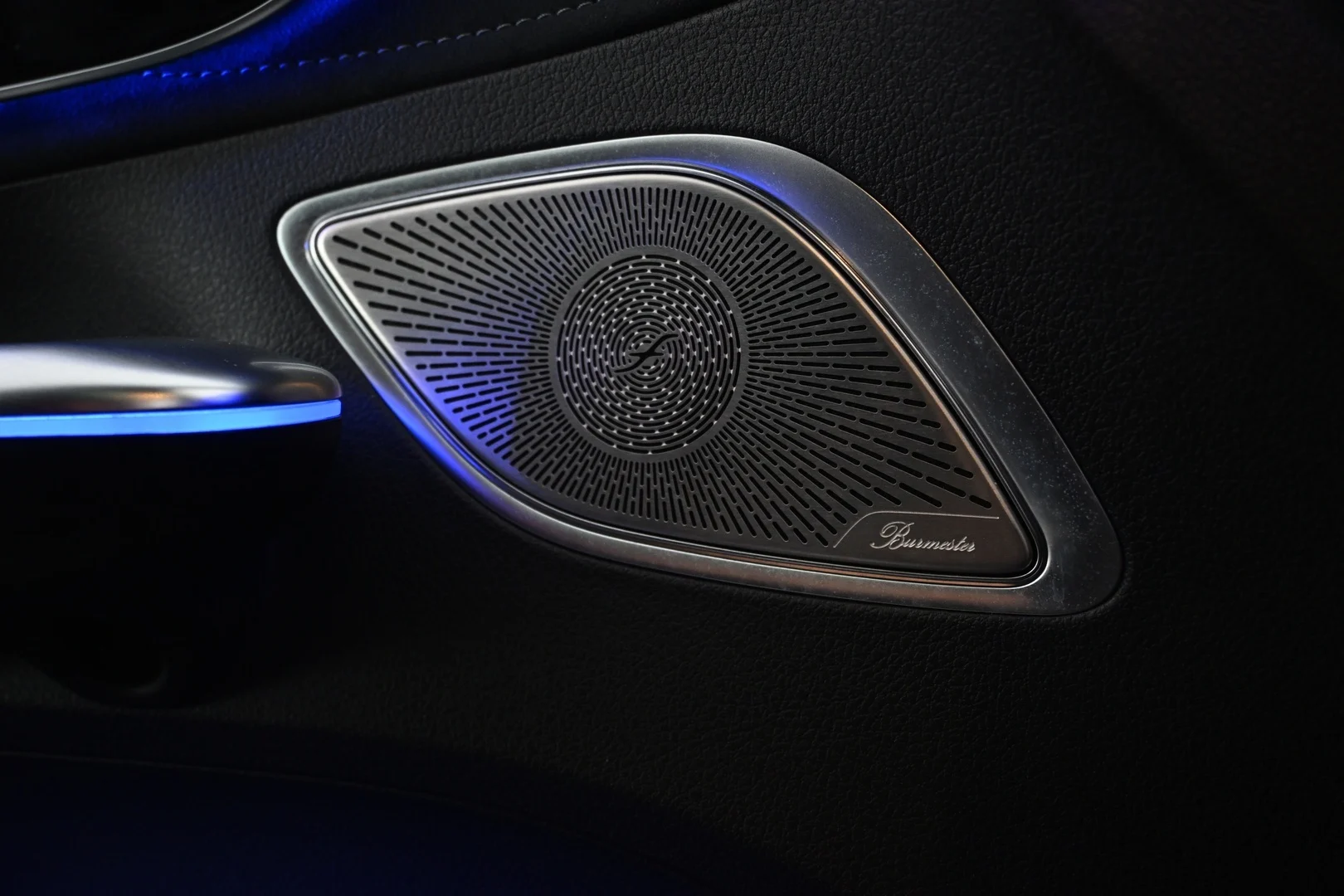 Car Image - 6styUxemrcVpNZdDHmrpHT