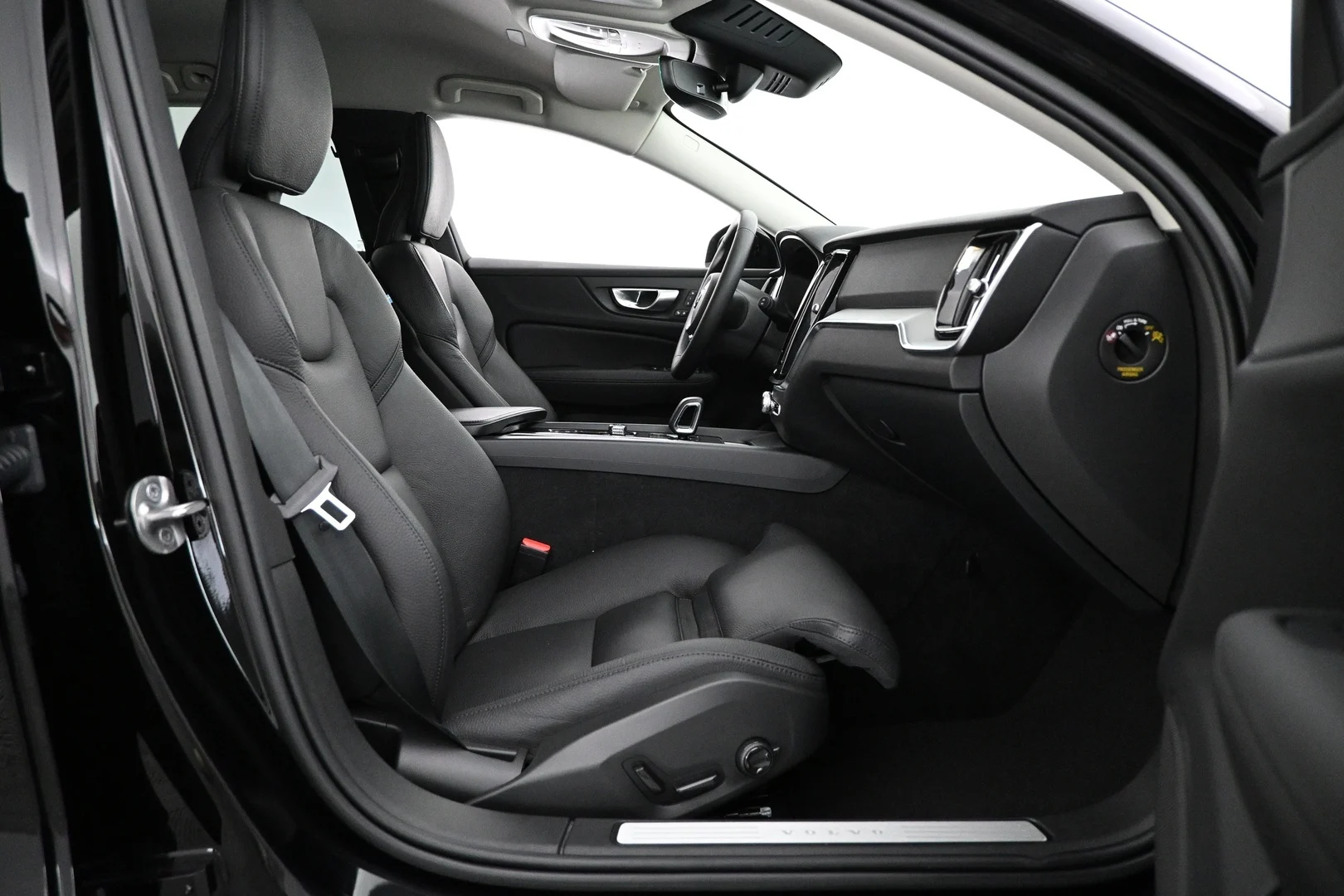 Car Image - 2KHXKG86YLICVrWQTo1RHF