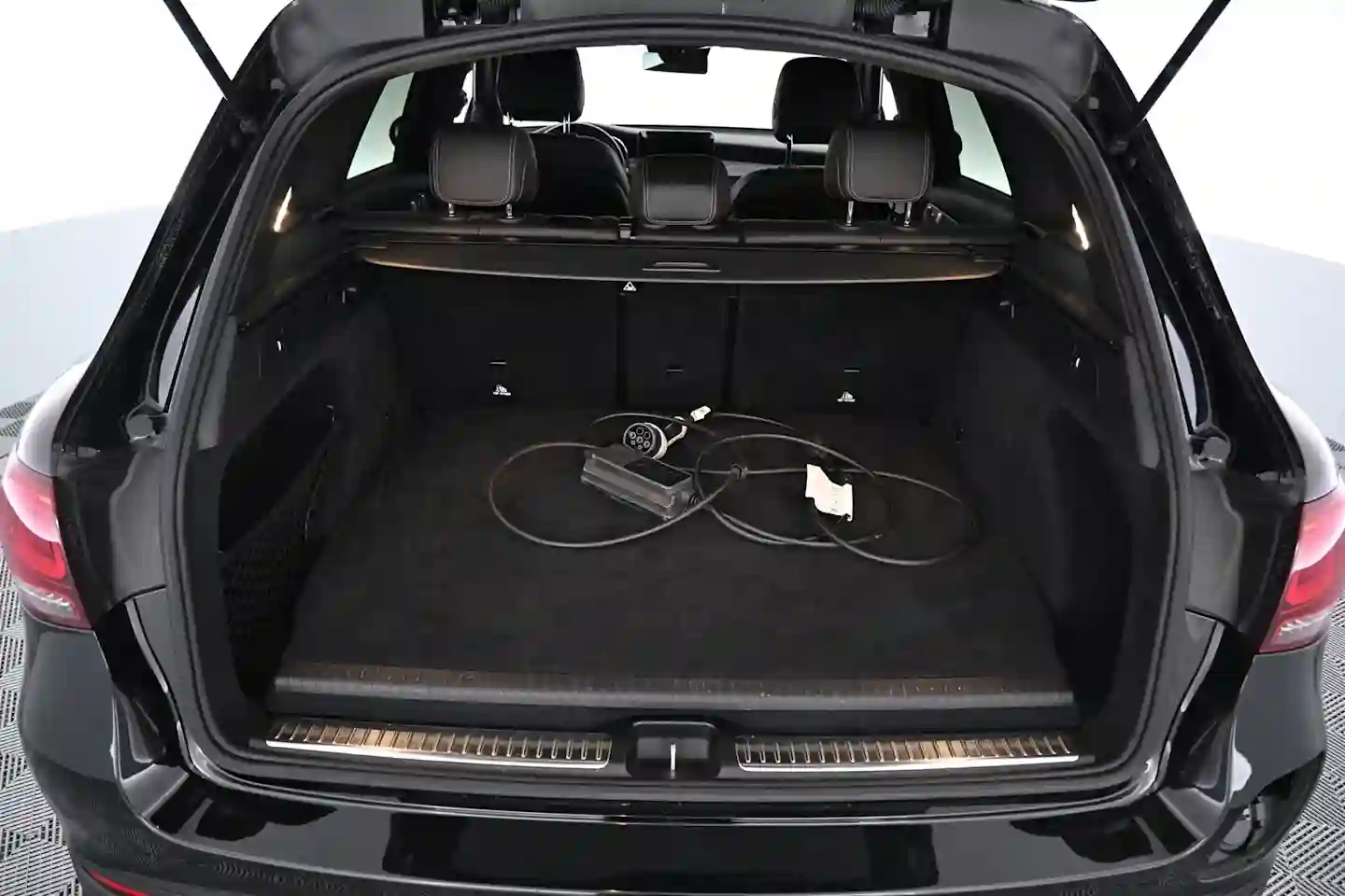 Car Image - 26r4CCzIWbsvgK97i25dRS