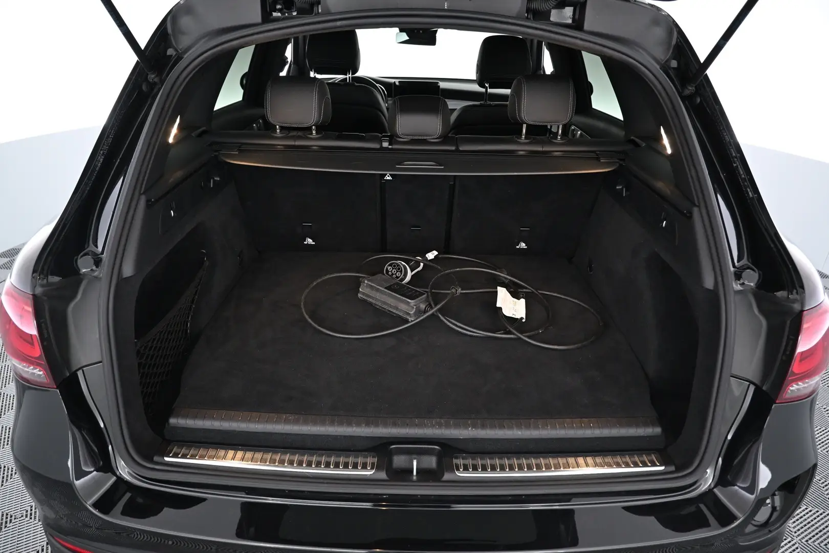 Car Image - 26r4CCzIWbsvgK97i25dRS