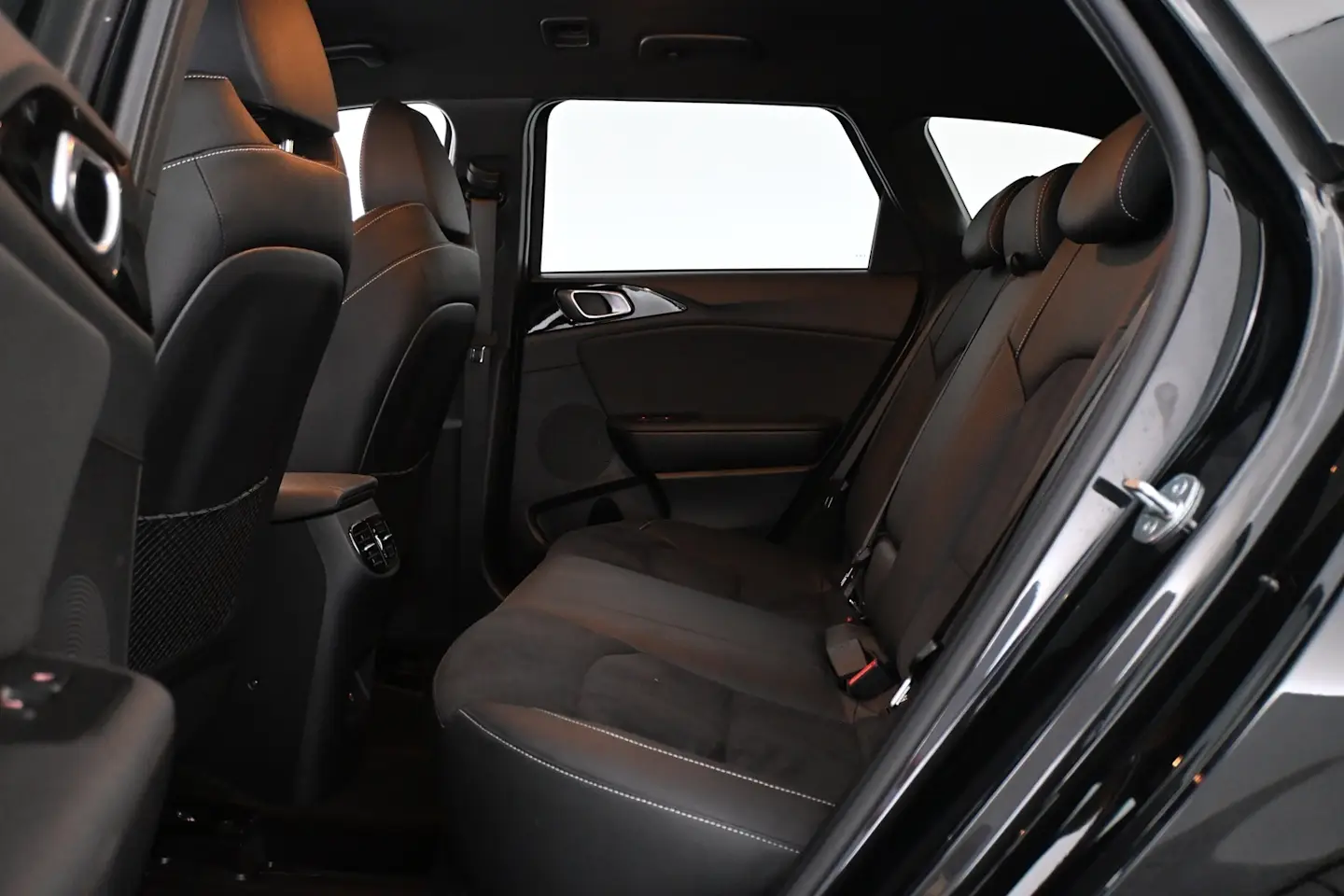 Car Image - 1BsqSVFJw5uMhX5GsOhuuo