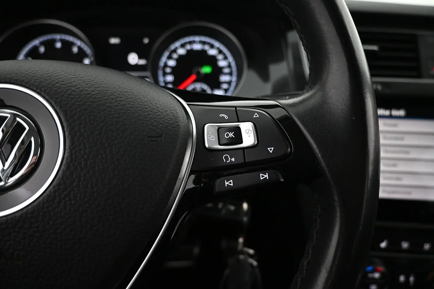 Car Image - 25F1wcQERt45FVvintyCaU
