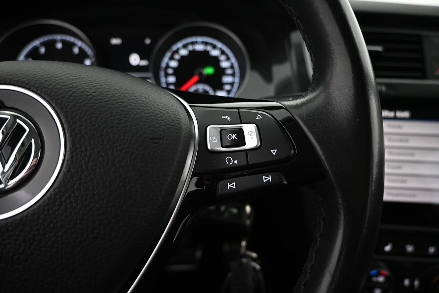Car Image - 25F1wcQERt45FVvintyCaU