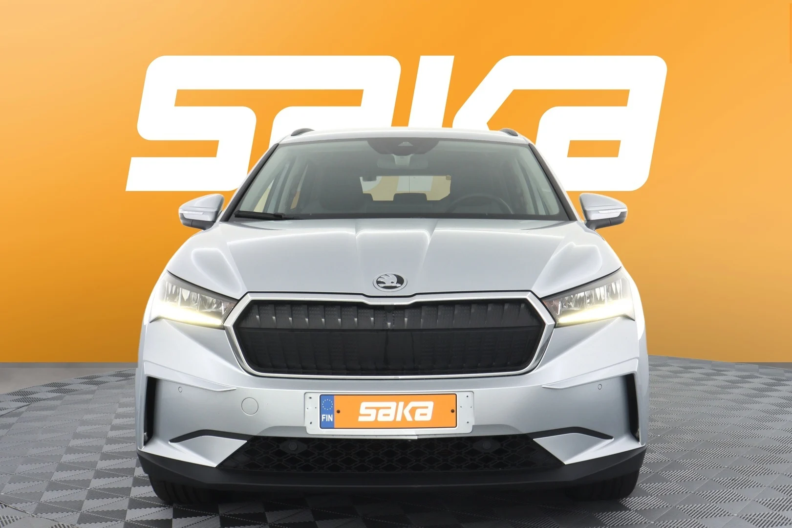 Car Image - 7LaaN7DULP6uxBNHshgSAl