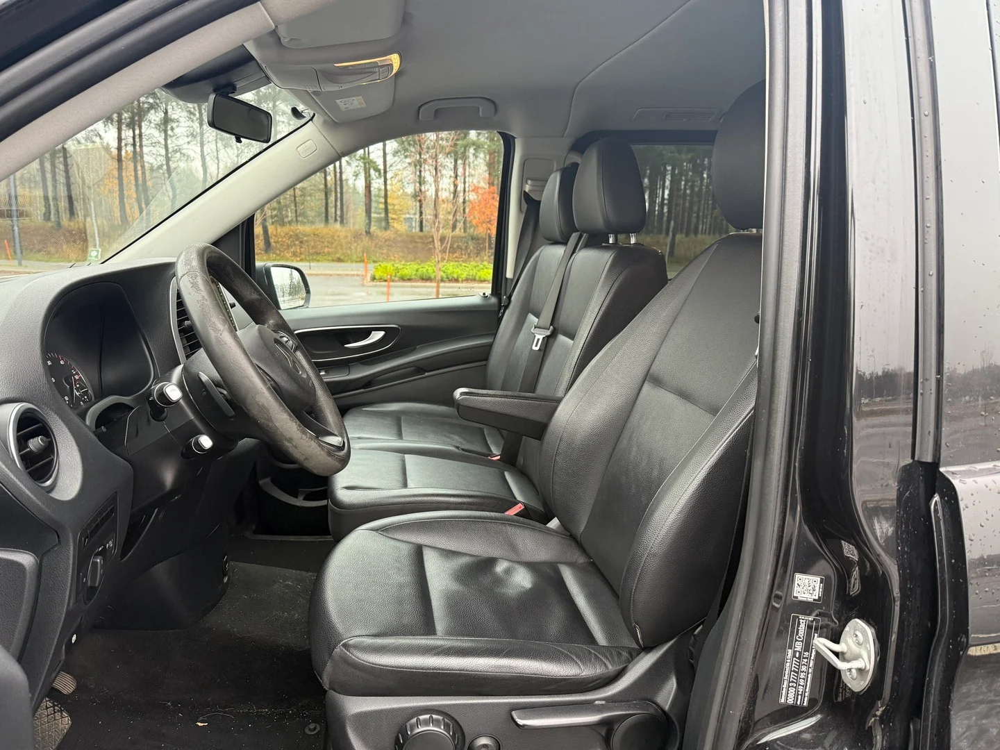 Car Image - 4awaG2lnof2cosLas9oITV