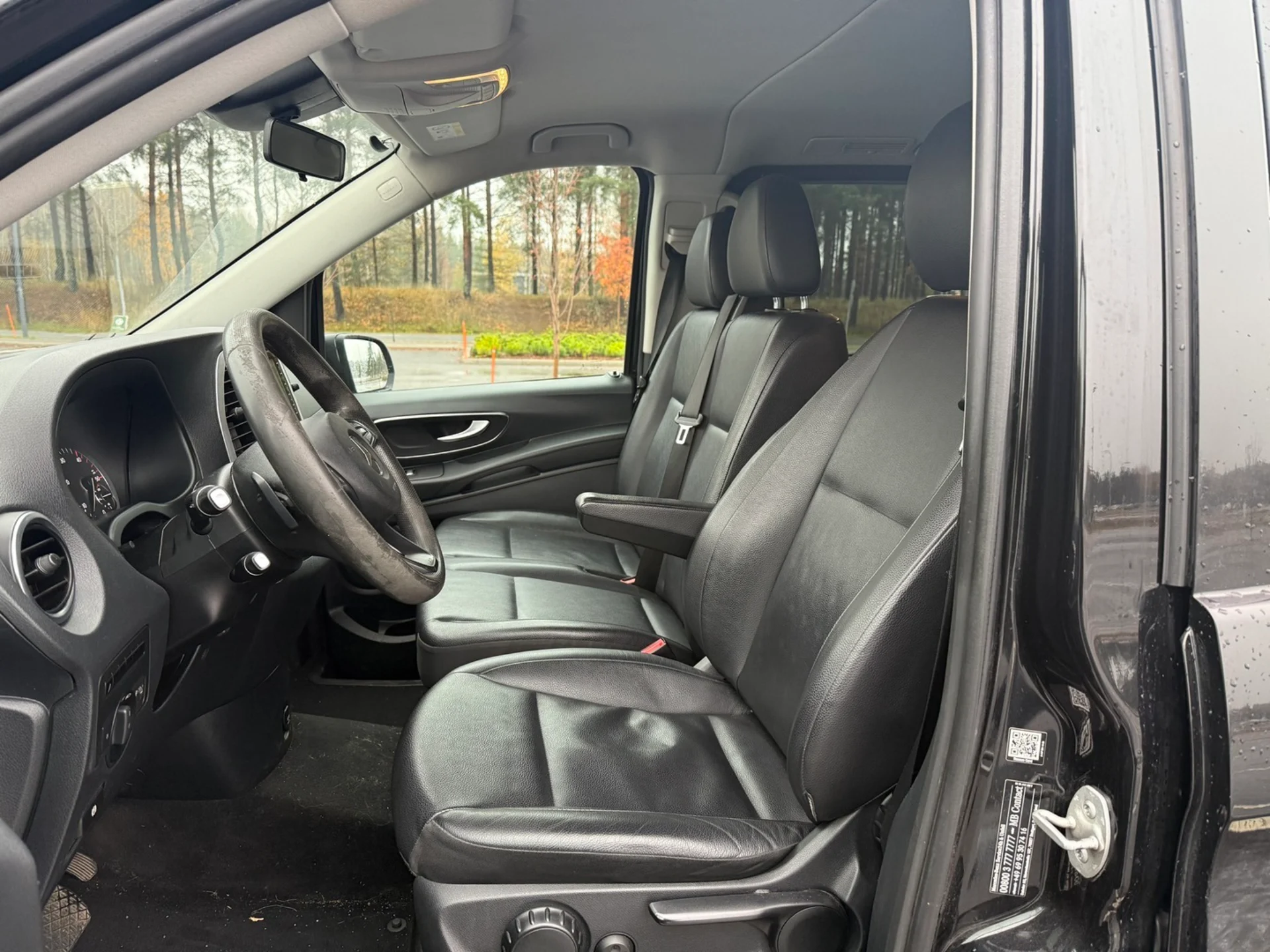 Car Image - 4awaG2lnof2cosLas9oITV