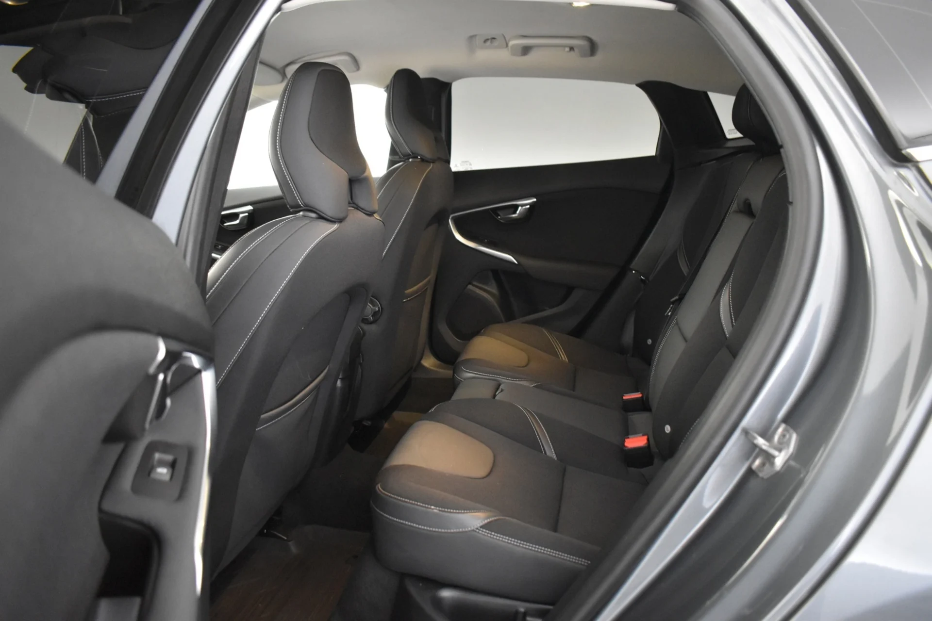 Car Image - 3J7U3p139Wz7vjshC6Ljf6