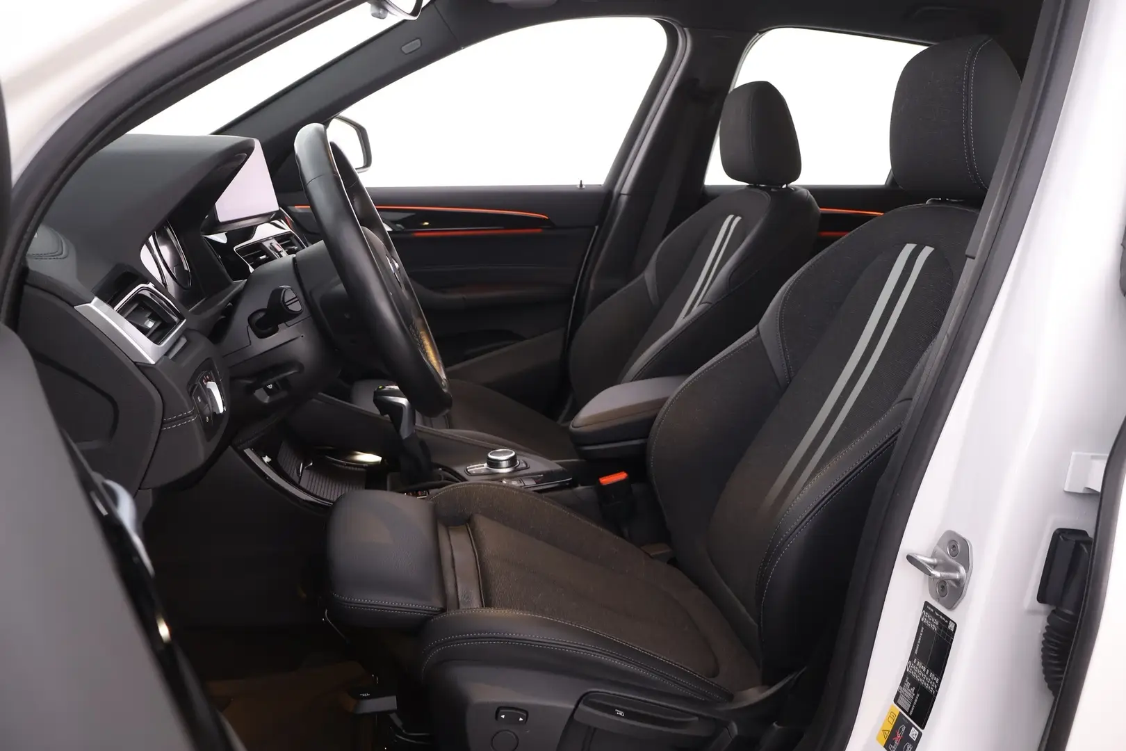 Car Image - 1UIbQaE4dLq00DDZ85Uvum