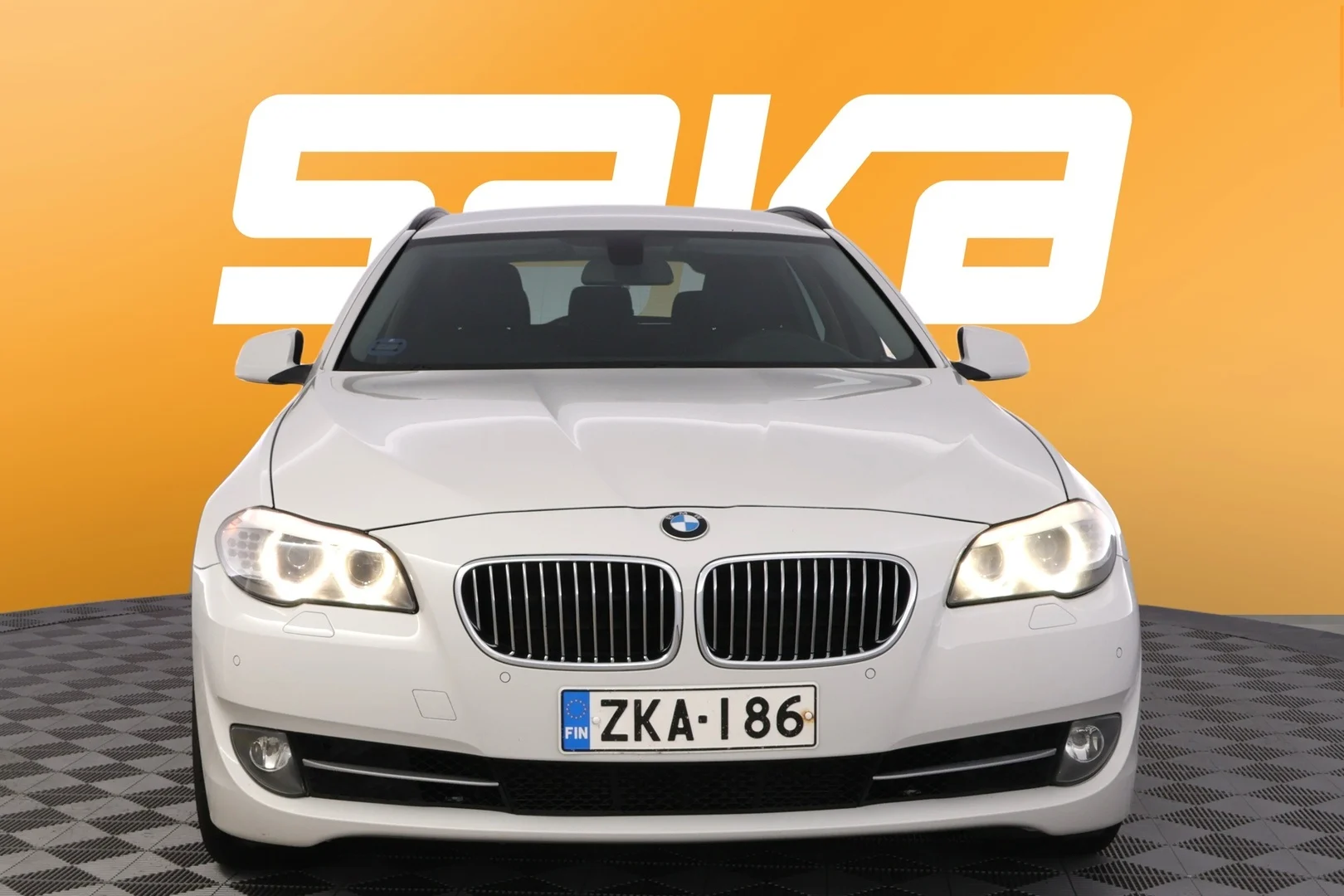 Car Image - 57jv7LJS6mgnuV9msLl5iX