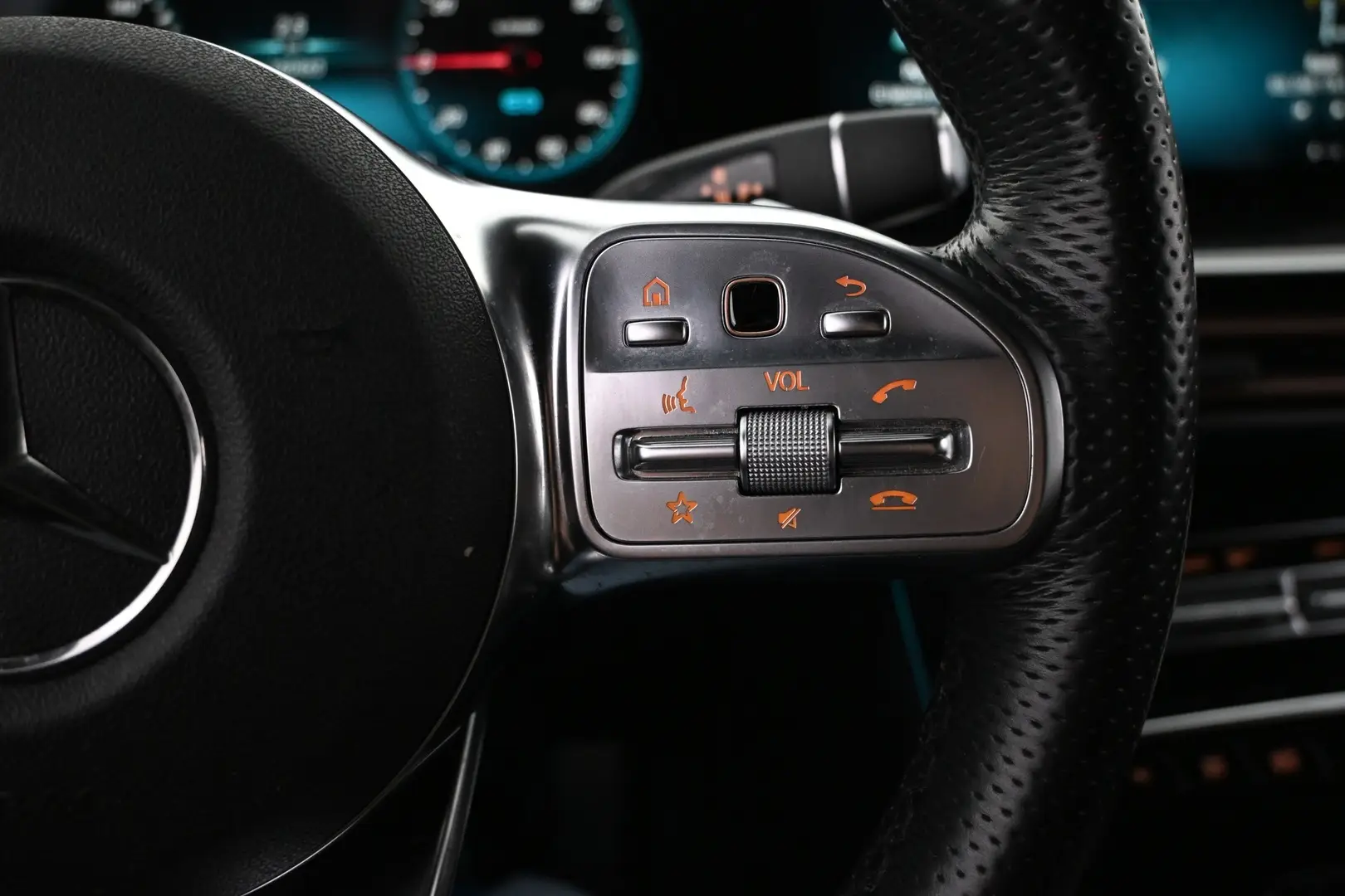 Car Image - 7c3sYkwmjVOgTrFe7pRSt8