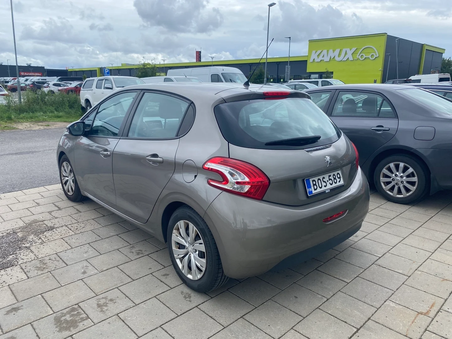 Car Image - 6O6W6jFKvfQdHg9EP7IQuC