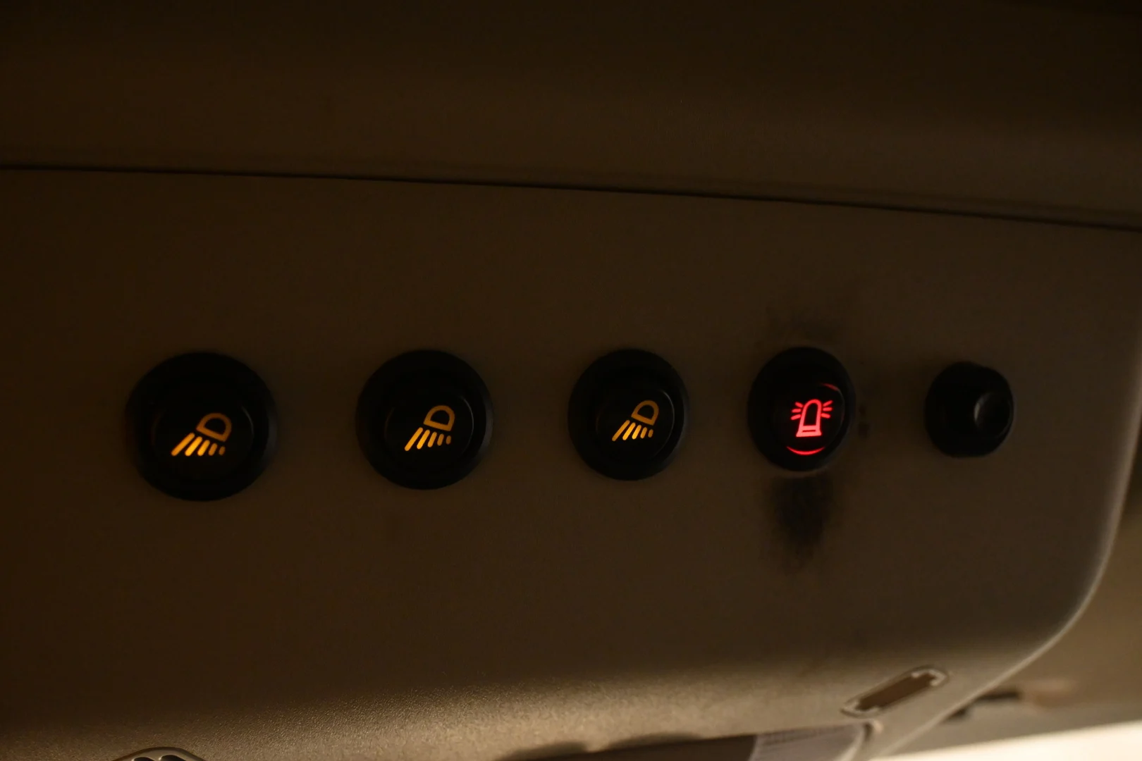 Car Image - 75rW5aav1HDcp0KFYcybTN