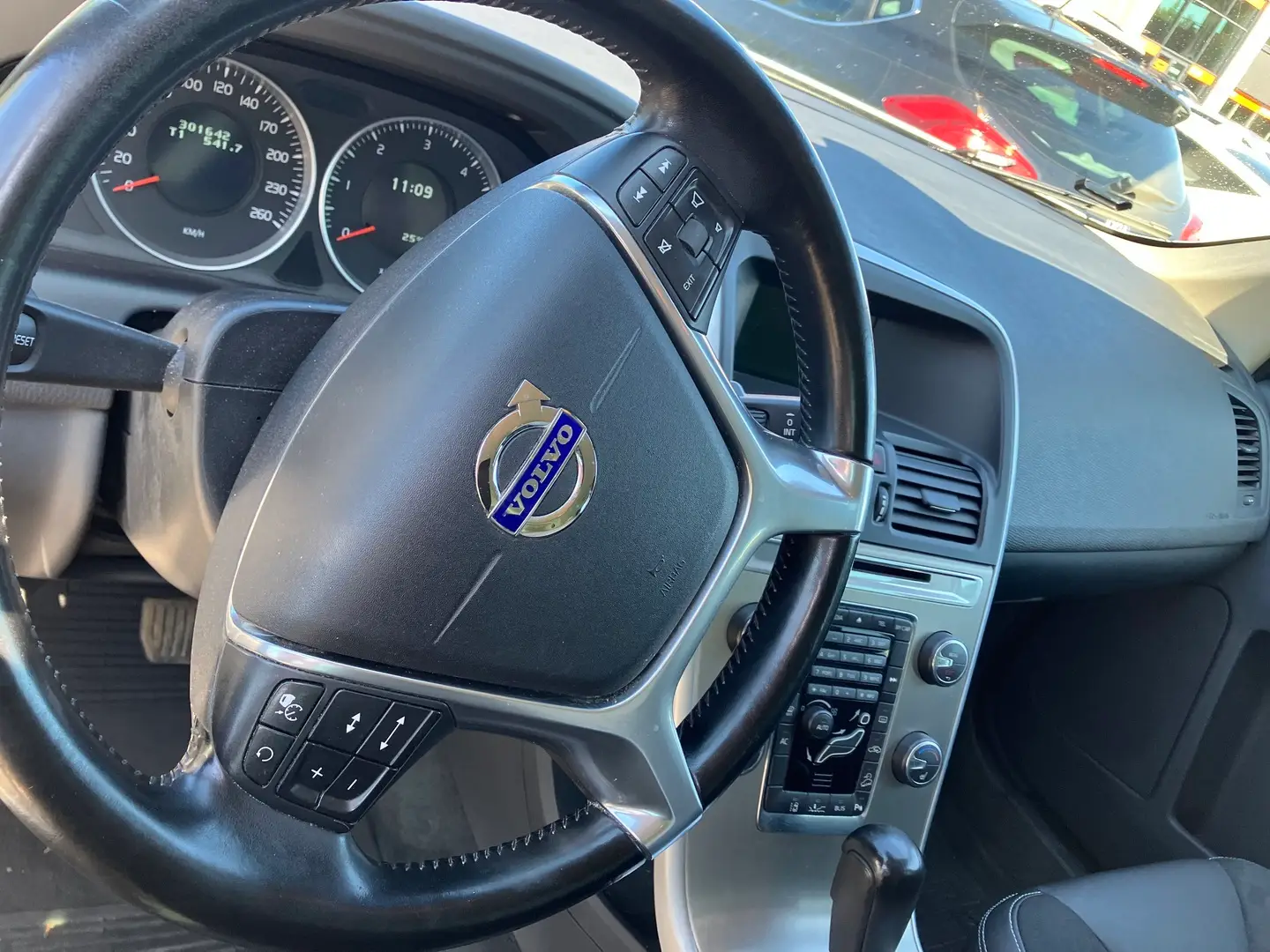 Car Image - sjExv0jxseicr3U6eN9uZ