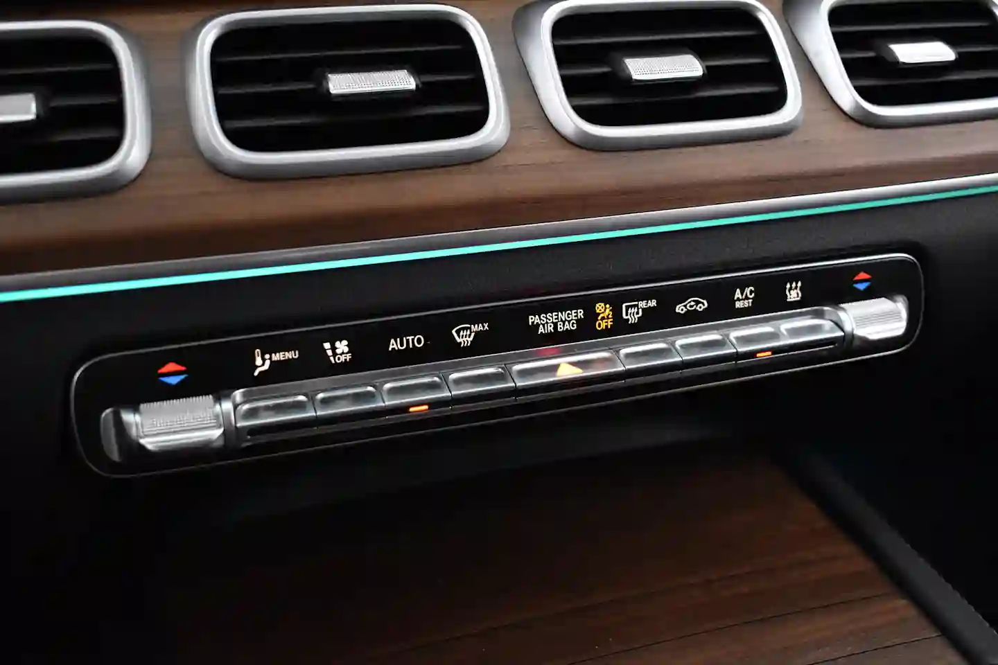 Car Image - 3yXzaTY9WhU3NcIvQtpD0T