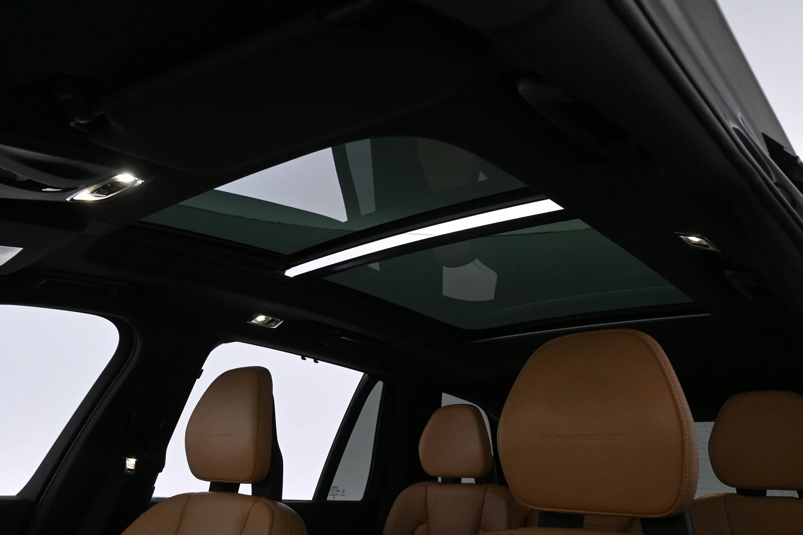 Car Image - 7iZ8vvXkAeZa6lKVkrMEUm