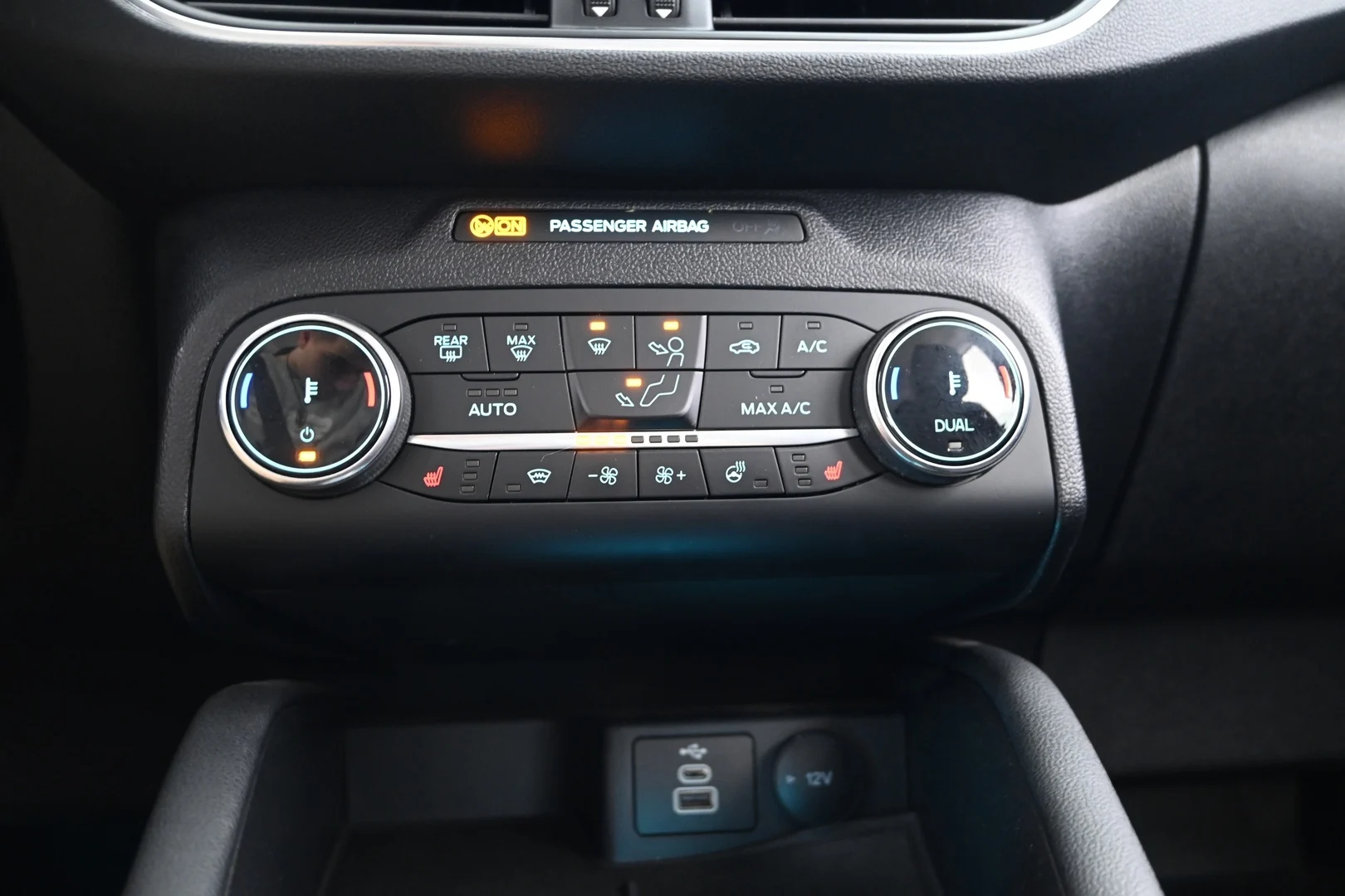 Car Image - kY200rpT3q8RuevH3u2FJ