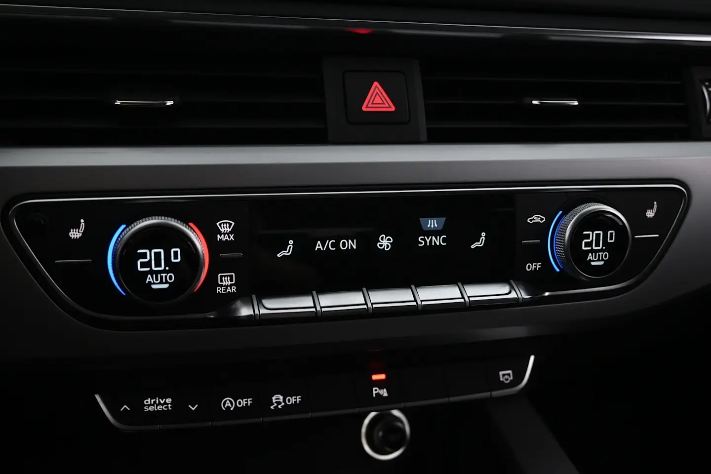 Car Image - 6u8tszWH7CVRVhg9nFHfzb