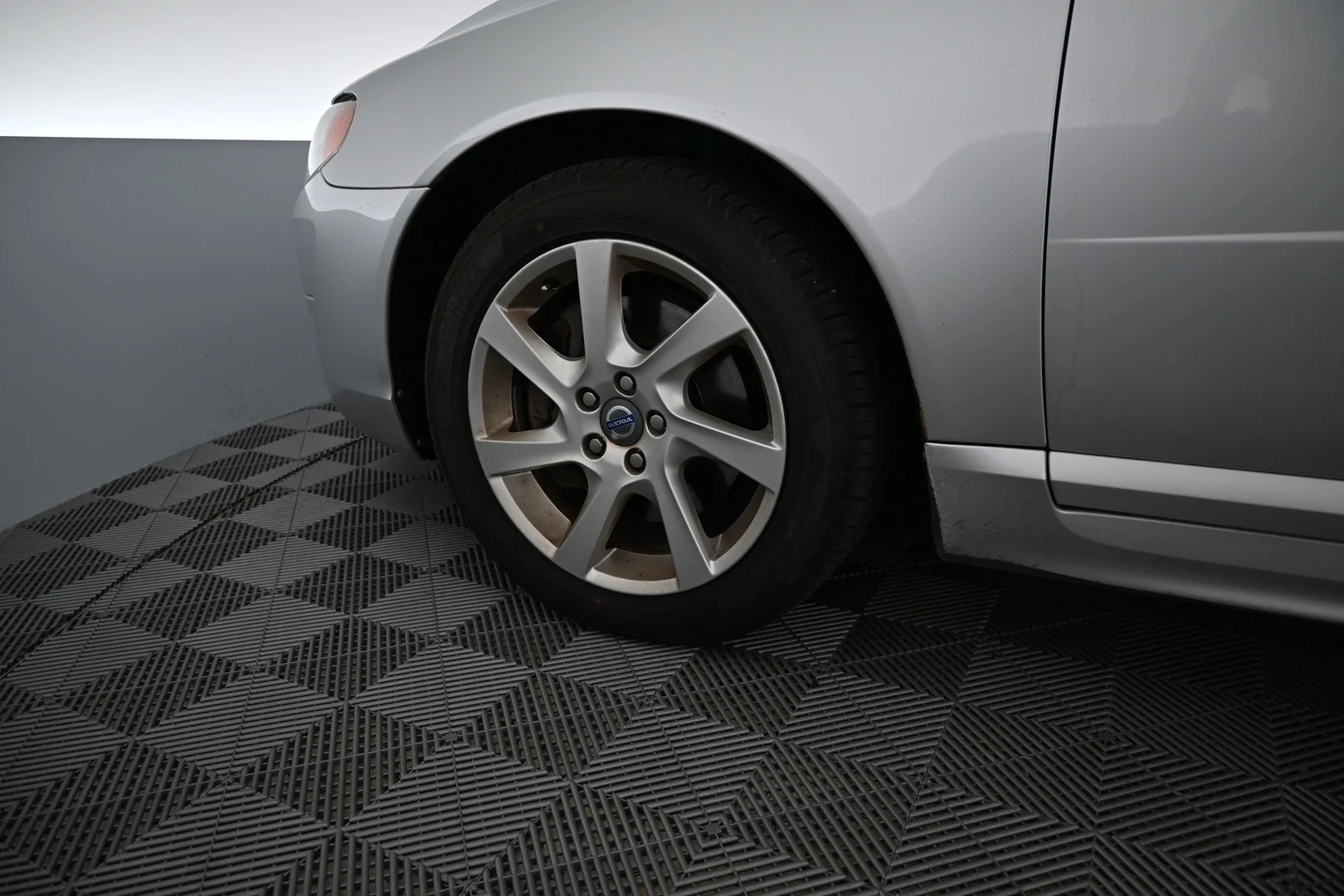 Car Image - 2PY2kmPEL2qYPeY355cVj5