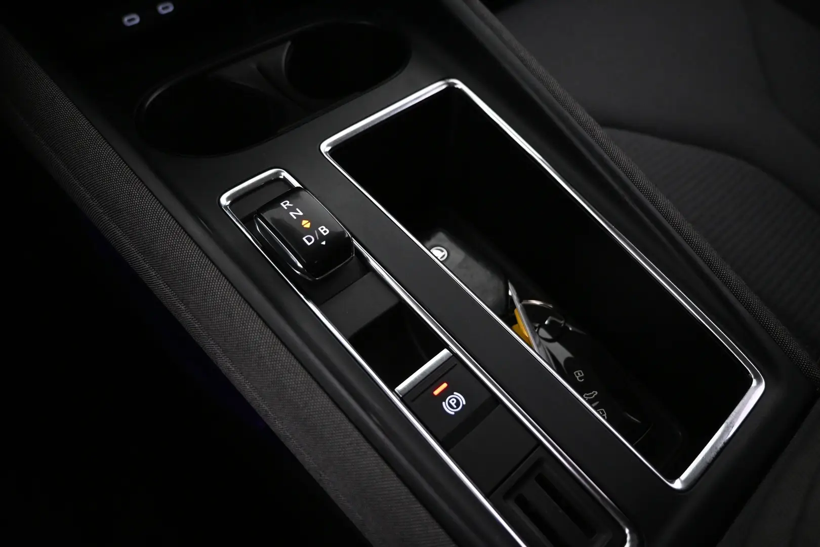 Car Image - 1zsMQ7wTINvl4SxezNTXxV