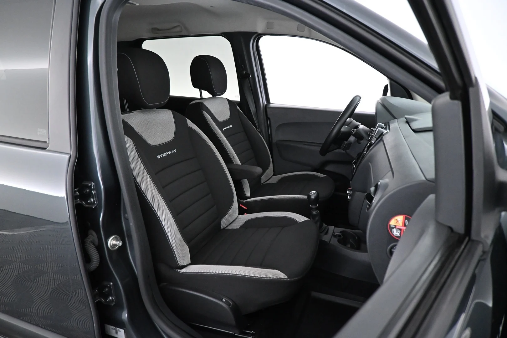 Car Image - UyXAJwbFZK1TP1A7i8STV