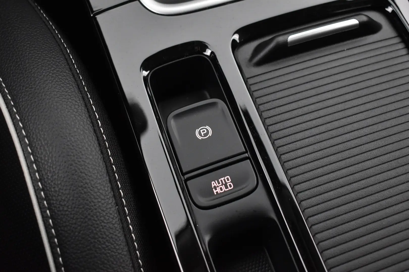 Car Image - 5eH8yv9Fc7bZ6po3nywrpv