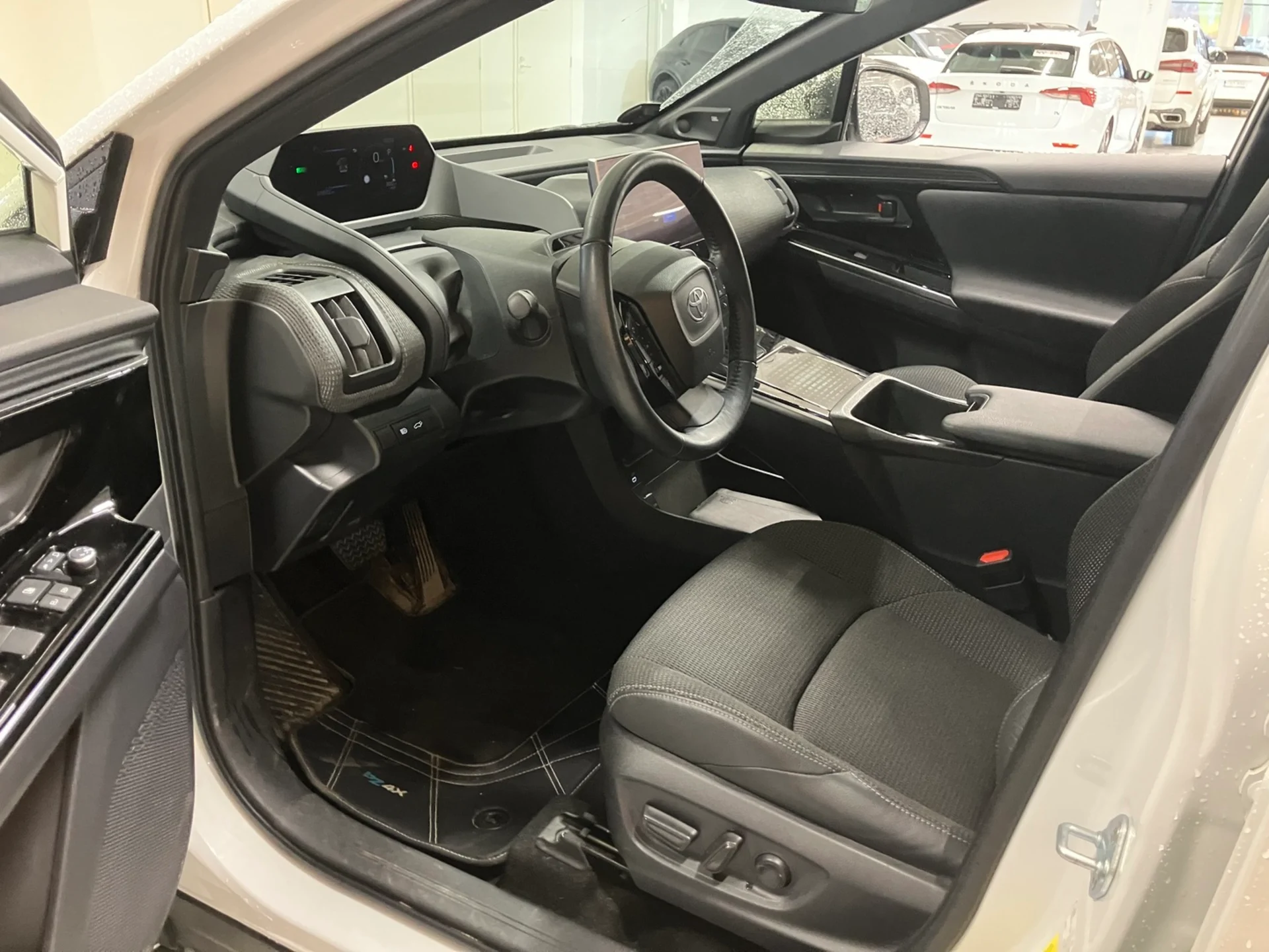 Car Image - 4fxdnUs89MjdpNzg5396HG