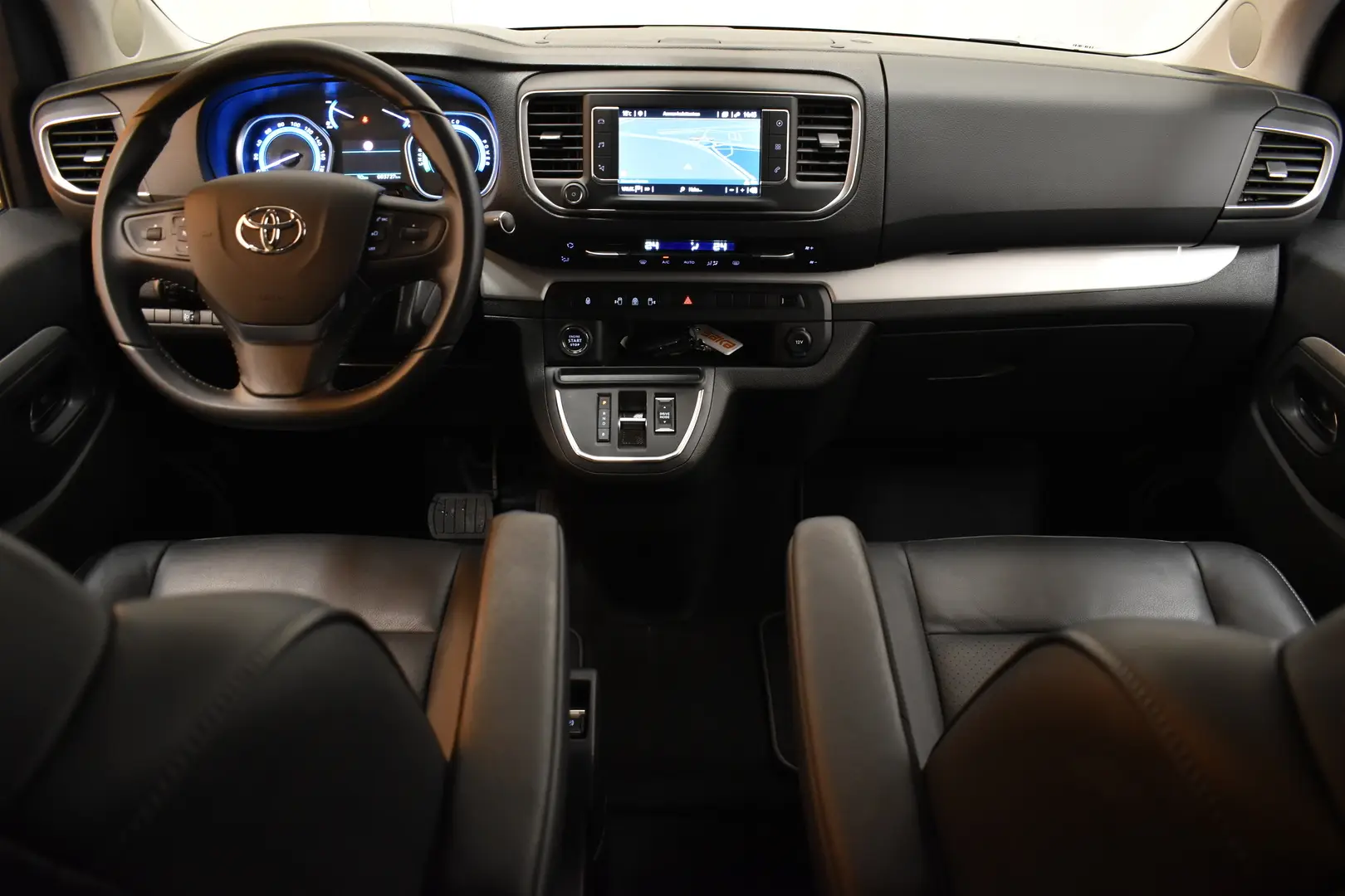 Car Image - 6HnNqyu5J5Dz7bgOiF0ZzJ