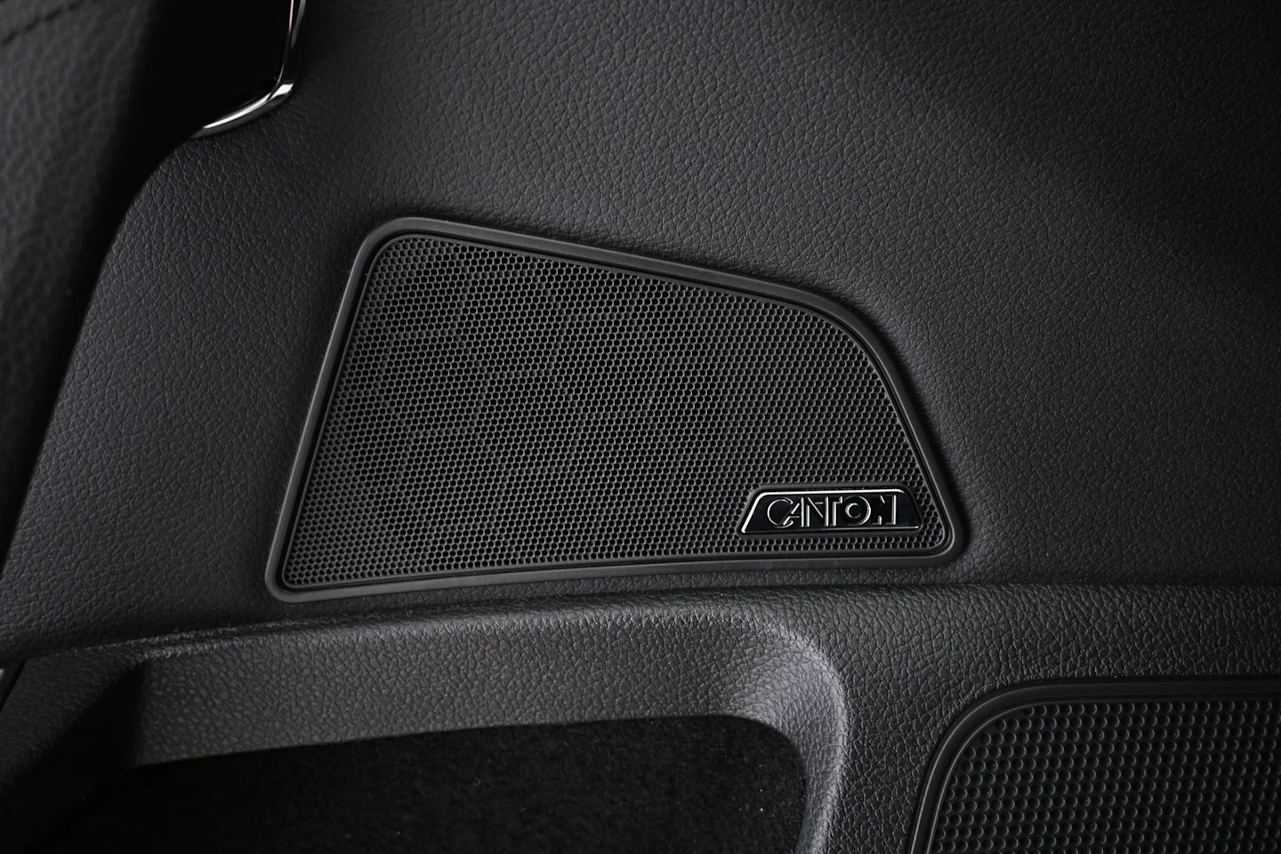 Car Image - 1mRM6aVx5eEYs2MTcgbr3T
