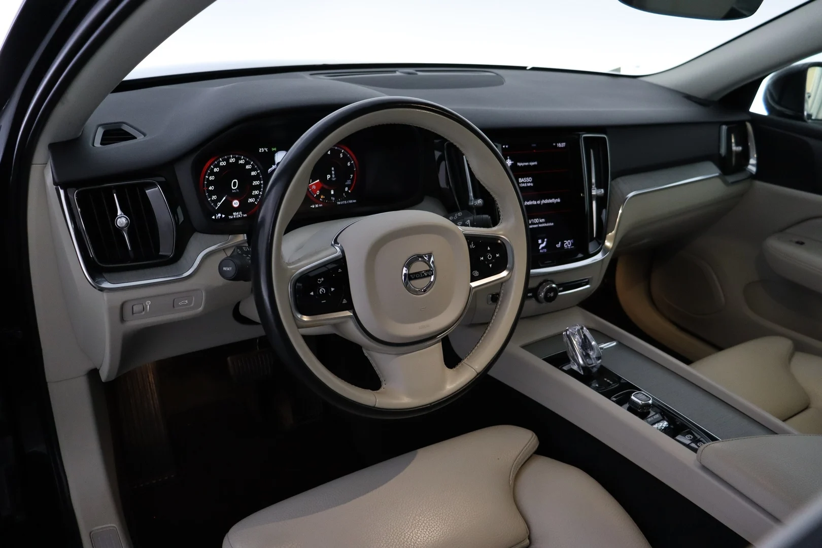 Car Image - 1RB94MmZXMrnZAOmj5n8co