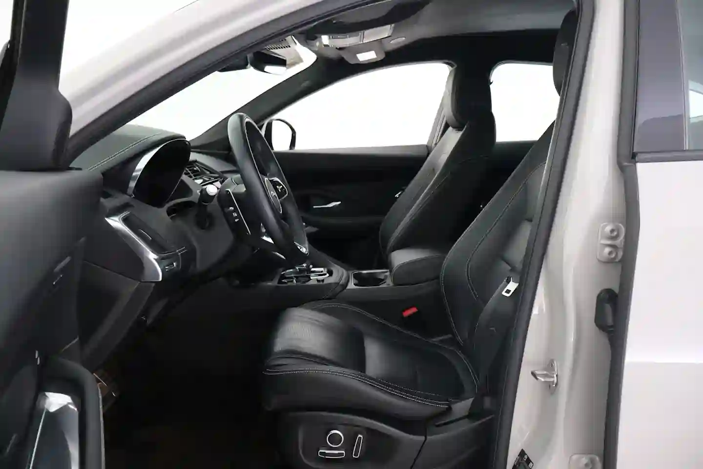 Car Image - 3xd2vgyyOCV1jcJYEe4BH