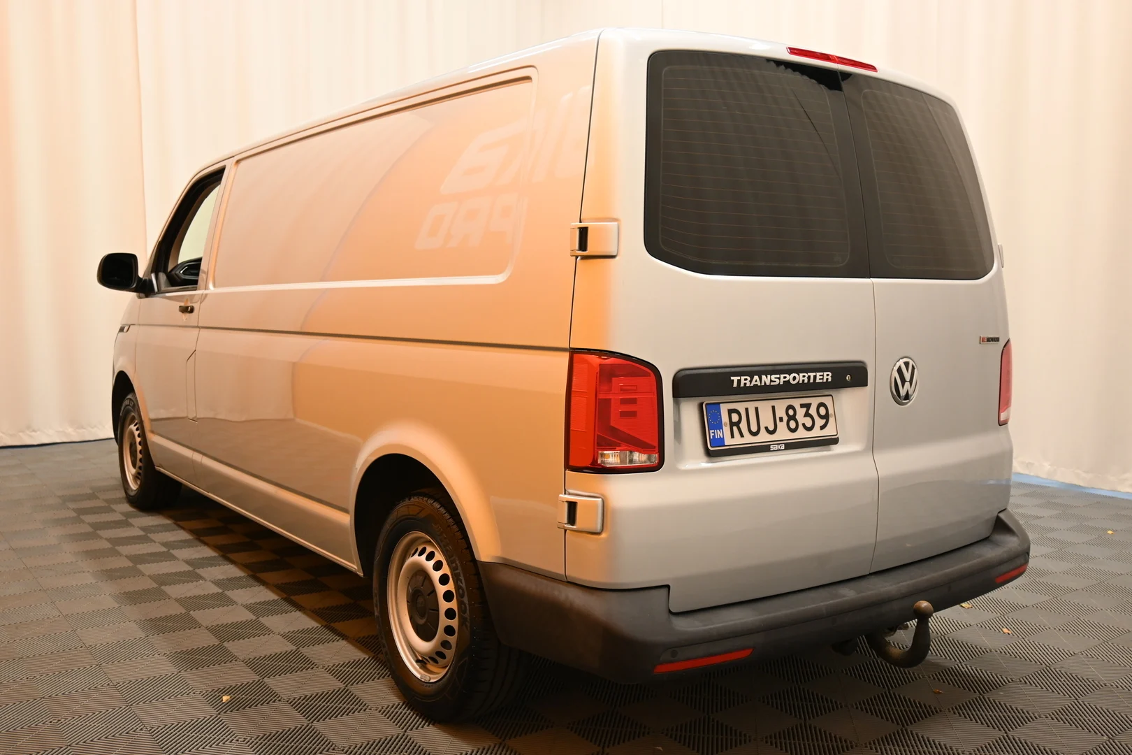 Car Image - 77qnMrnyKHouhjyxSmXCi9