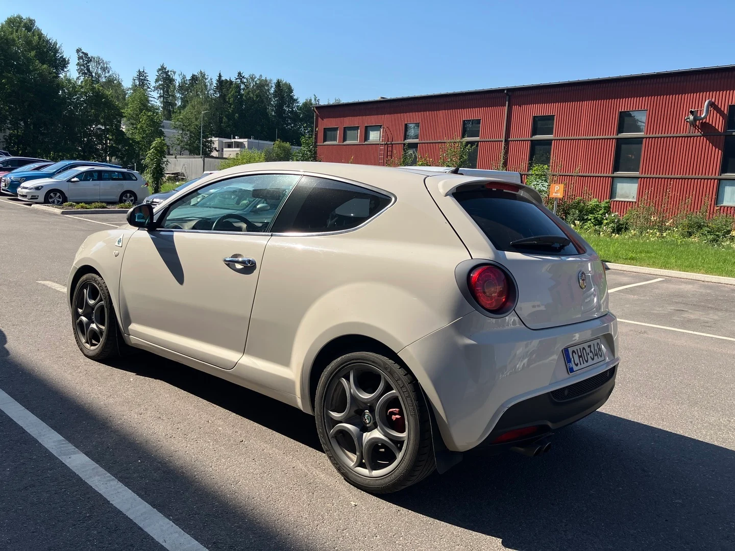 Car Image - 7ydKj9Nz8hufxerHE6A1tR