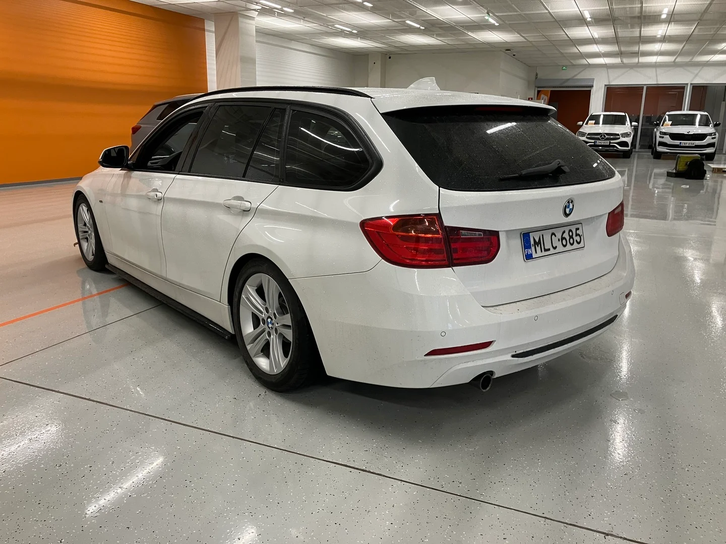 Car Image - DGSP4ywTe9o7NFDx1nHh0